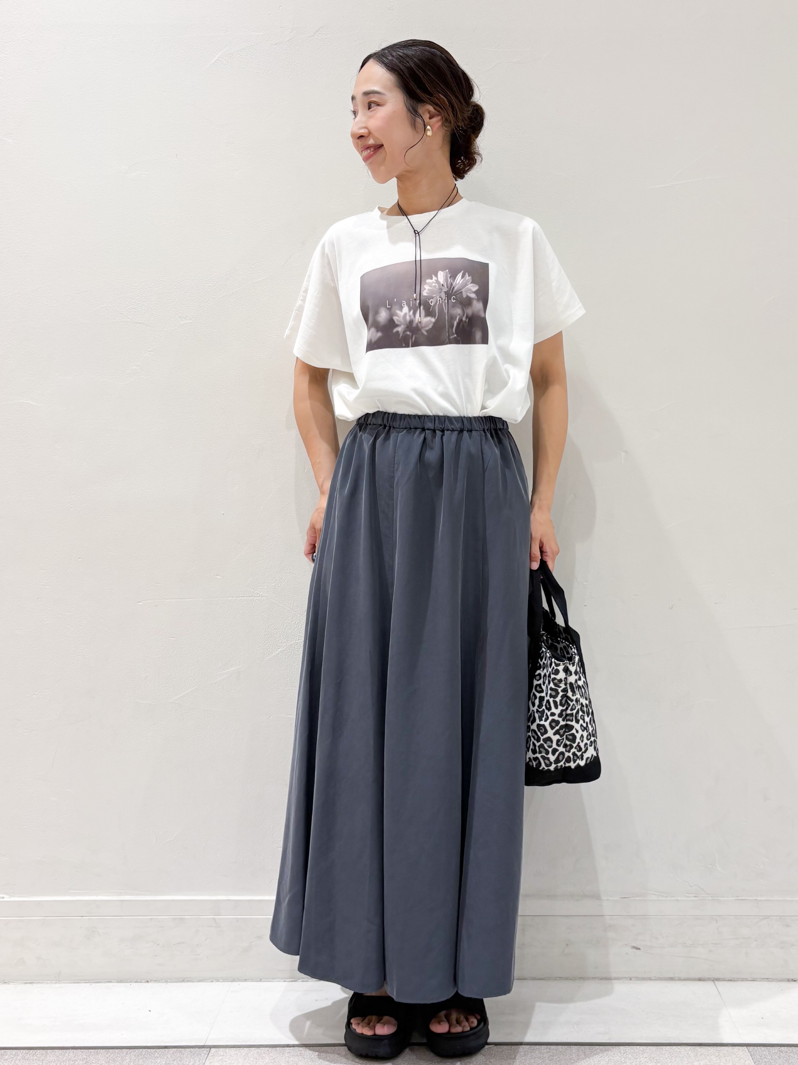 ちえさんの「OPAQUE.CLIP｜フォトプリントTシャツ【洗濯機OK】」を使ったコーディネート