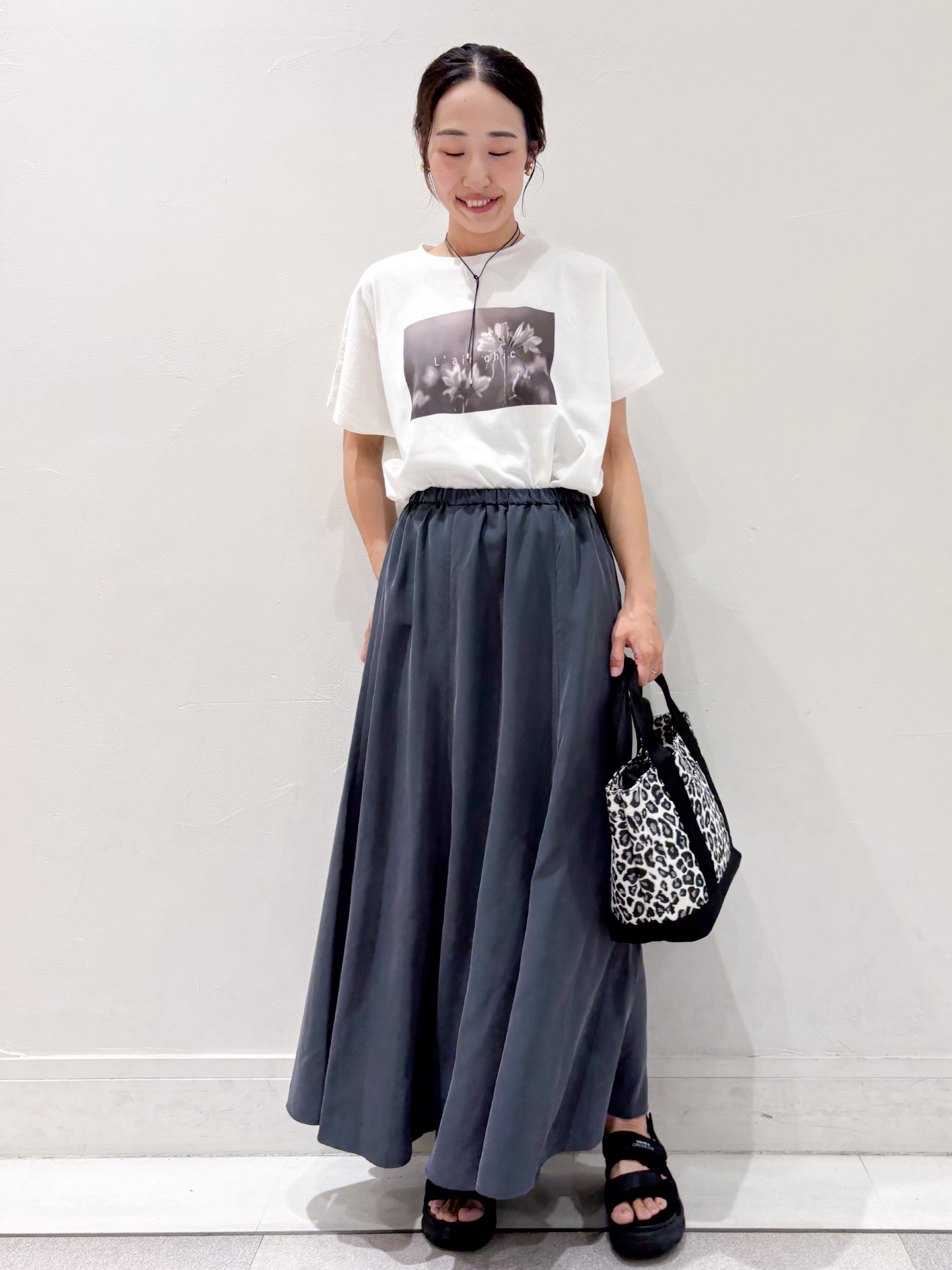 ちえさんの「OPAQUE.CLIP｜フォトプリントTシャツ【洗濯機OK】」を使ったコーディネート