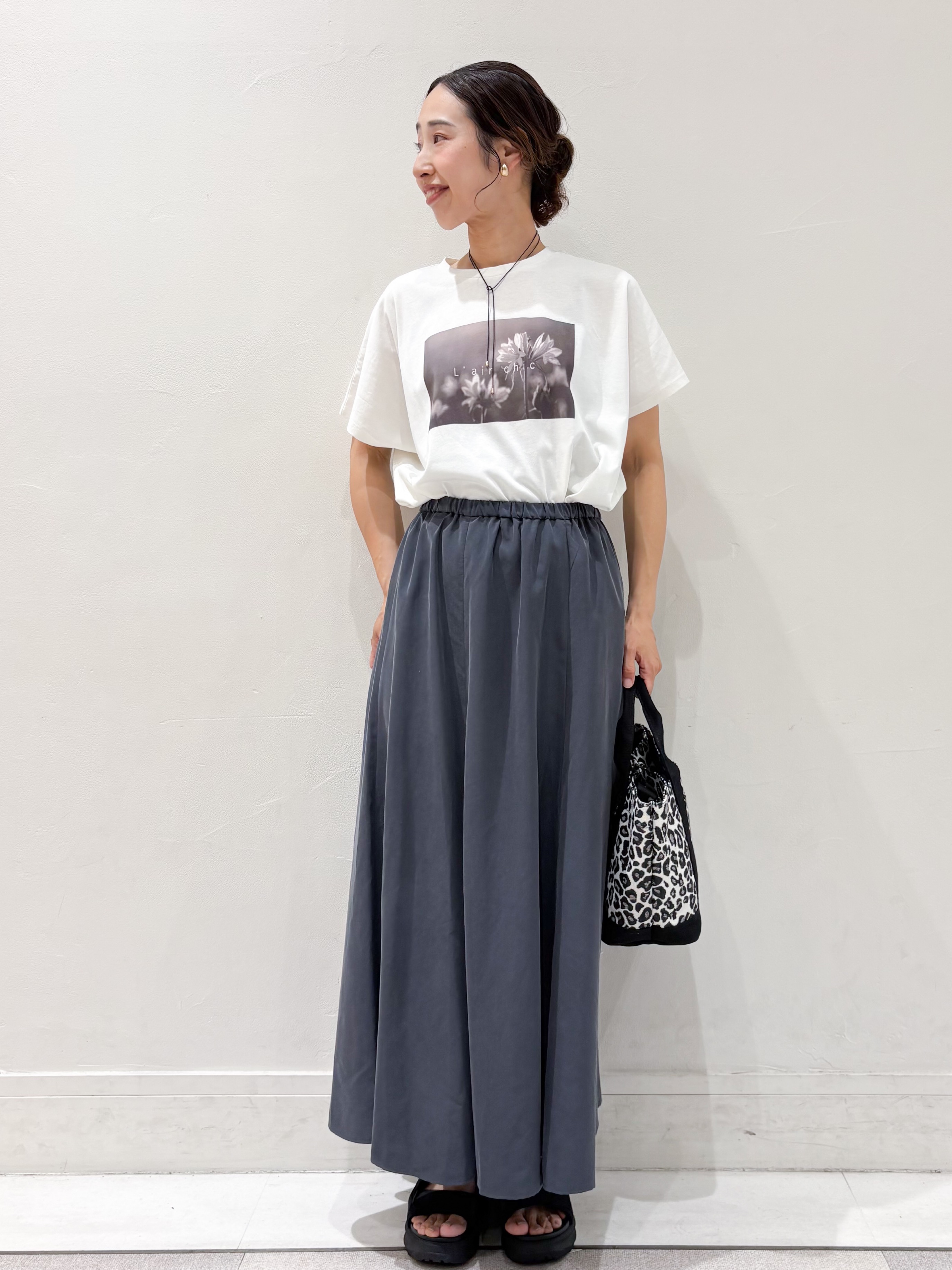 ちえさんの「OPAQUE.CLIP｜フォトプリントTシャツ【洗濯機OK】」を使ったコーディネート