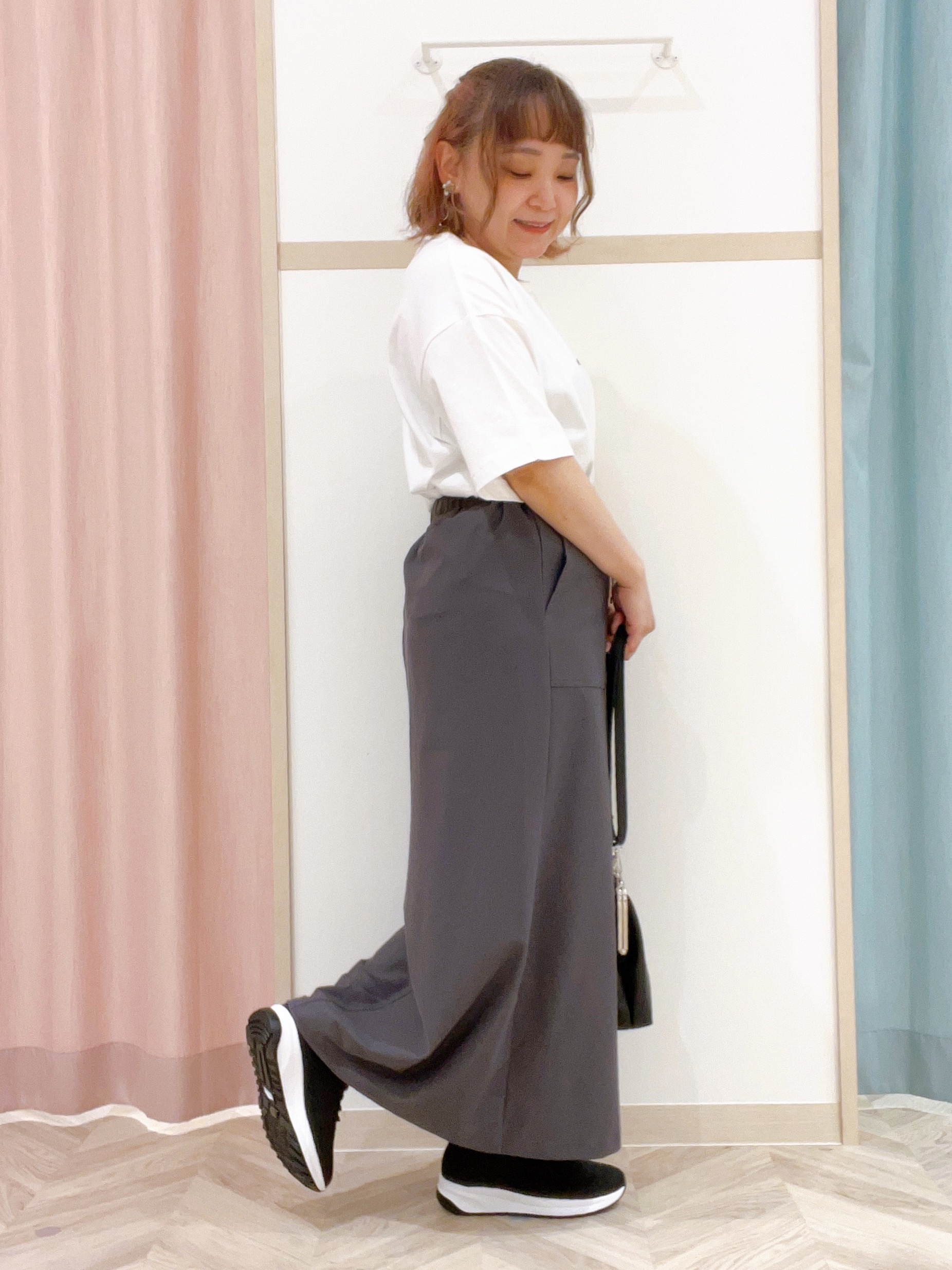 kitaさんの「SHOO･LA･RUE｜【綿100%/UV/S-LL/体型カバー】ヒップが隠せる やわらかデニムシャツ」を使ったコーディネート