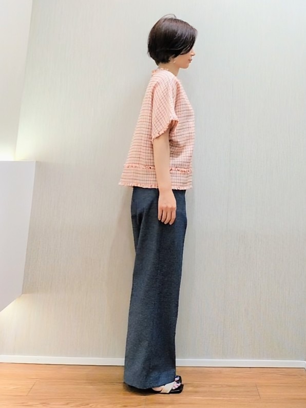 ミズタさんの「UNTITLED｜◆ファンシーツイードブラウス」を使ったコーディネート