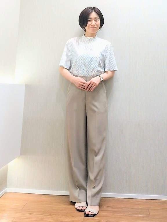 ミズタさんの「UNTITLED｜【通勤オフィス/スーツインナー】ダイヤジオメプリントブラウス」を使ったコーディネート