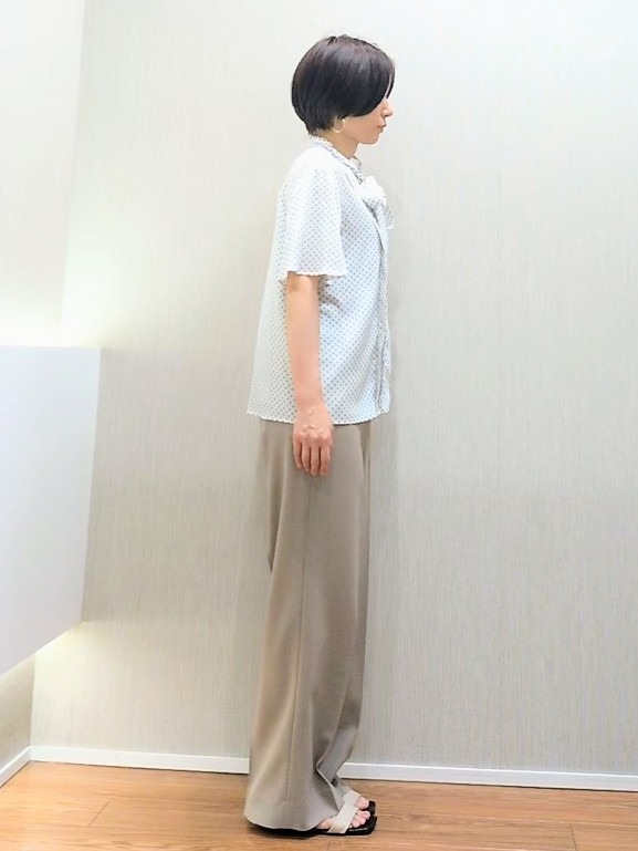 ミズタさんの「UNTITLED｜【通勤オフィス/スーツインナー】ダイヤジオメプリントブラウス」を使ったコーディネート