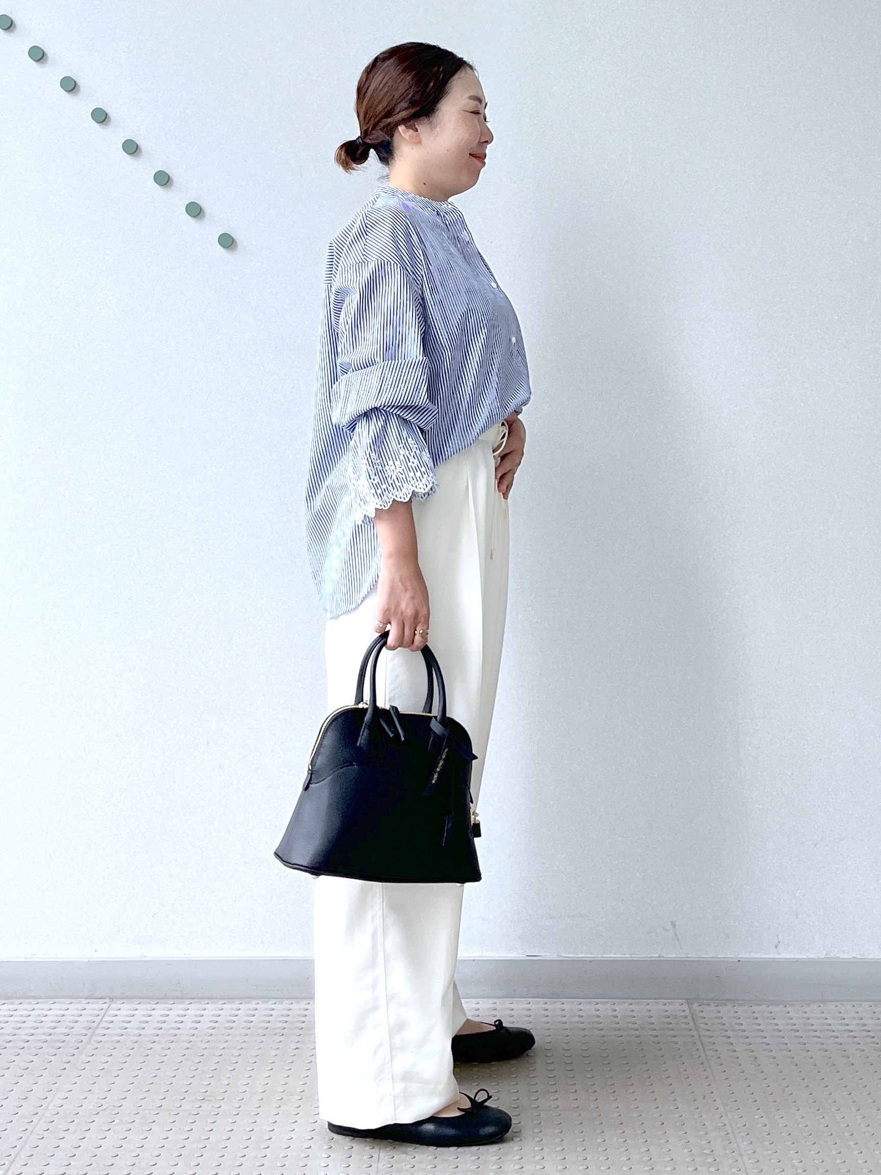 Soeさんの「DRESSTERIOR｜エンブロイダリーカフスシャツ」を使ったコーディネート