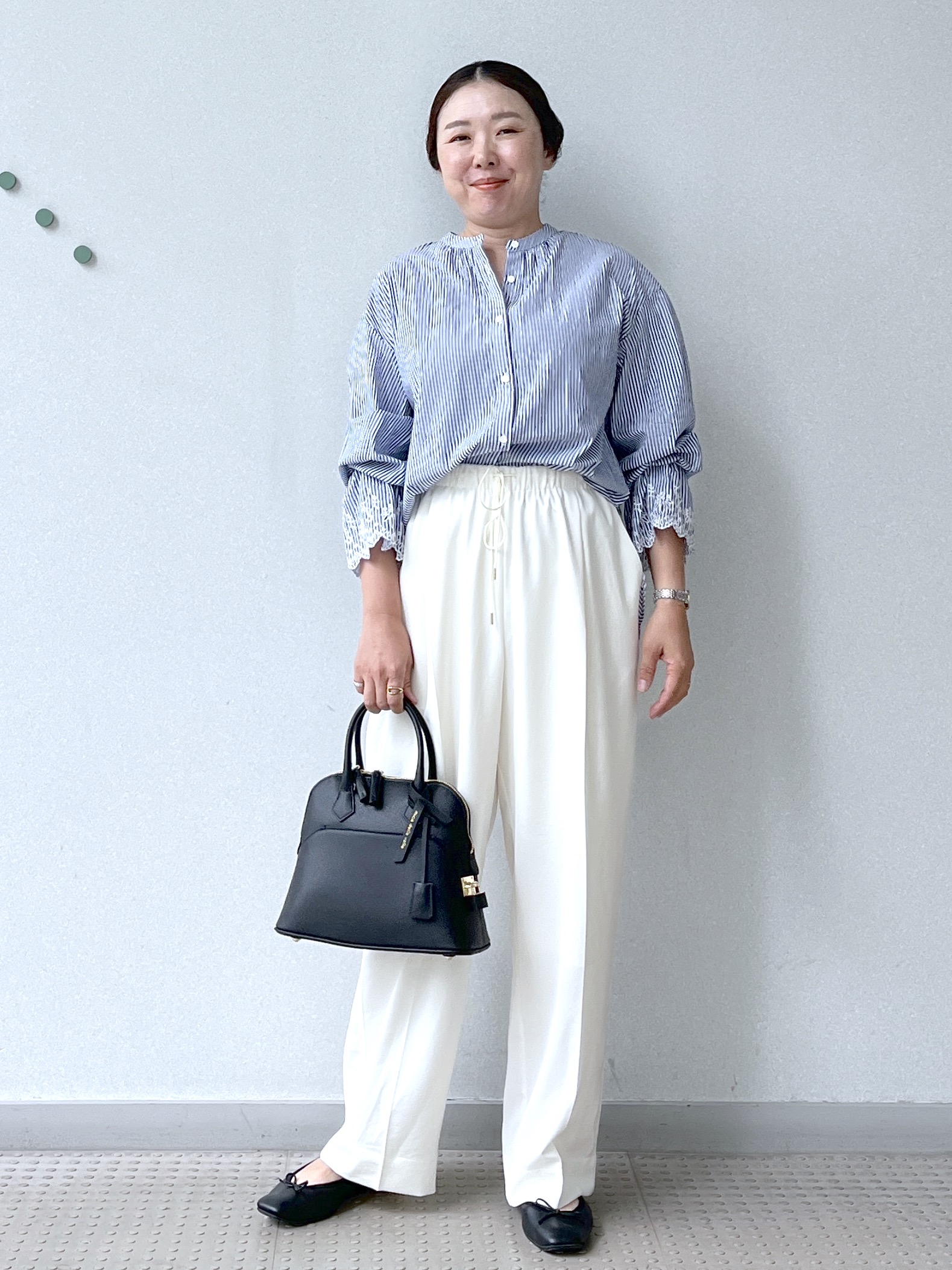 Soeさんの「DRESSTERIOR｜エンブロイダリーカフスシャツ」を使ったコーディネート