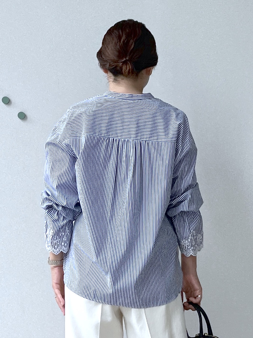 Soeさんの「DRESSTERIOR｜エンブロイダリーカフスシャツ」を使ったコーディネート