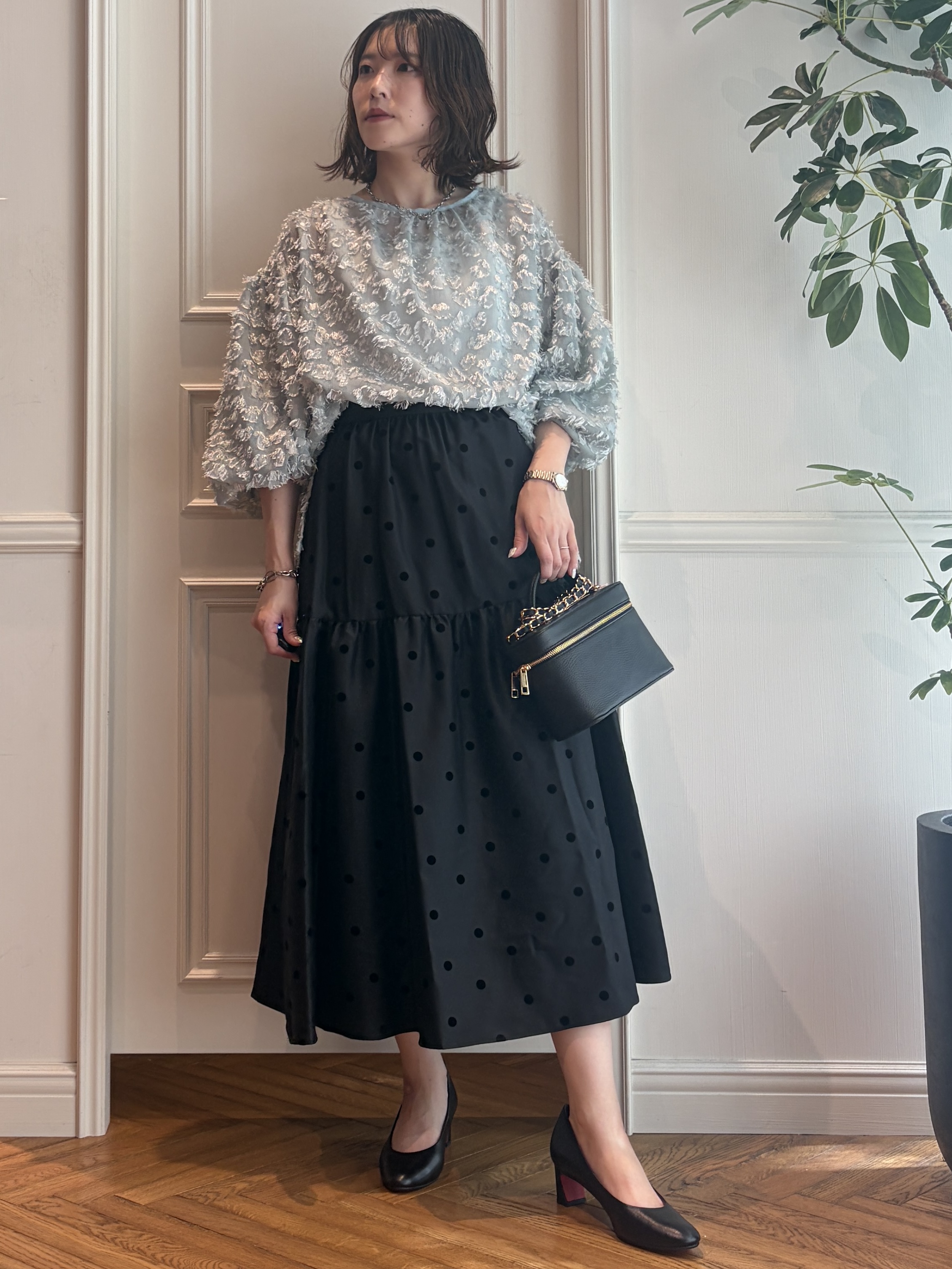 nakaoさんの「DRESSTERIOR｜【otonaMUSE5月号掲載】アーチフィットレザーパンプス」を使ったコーディネート