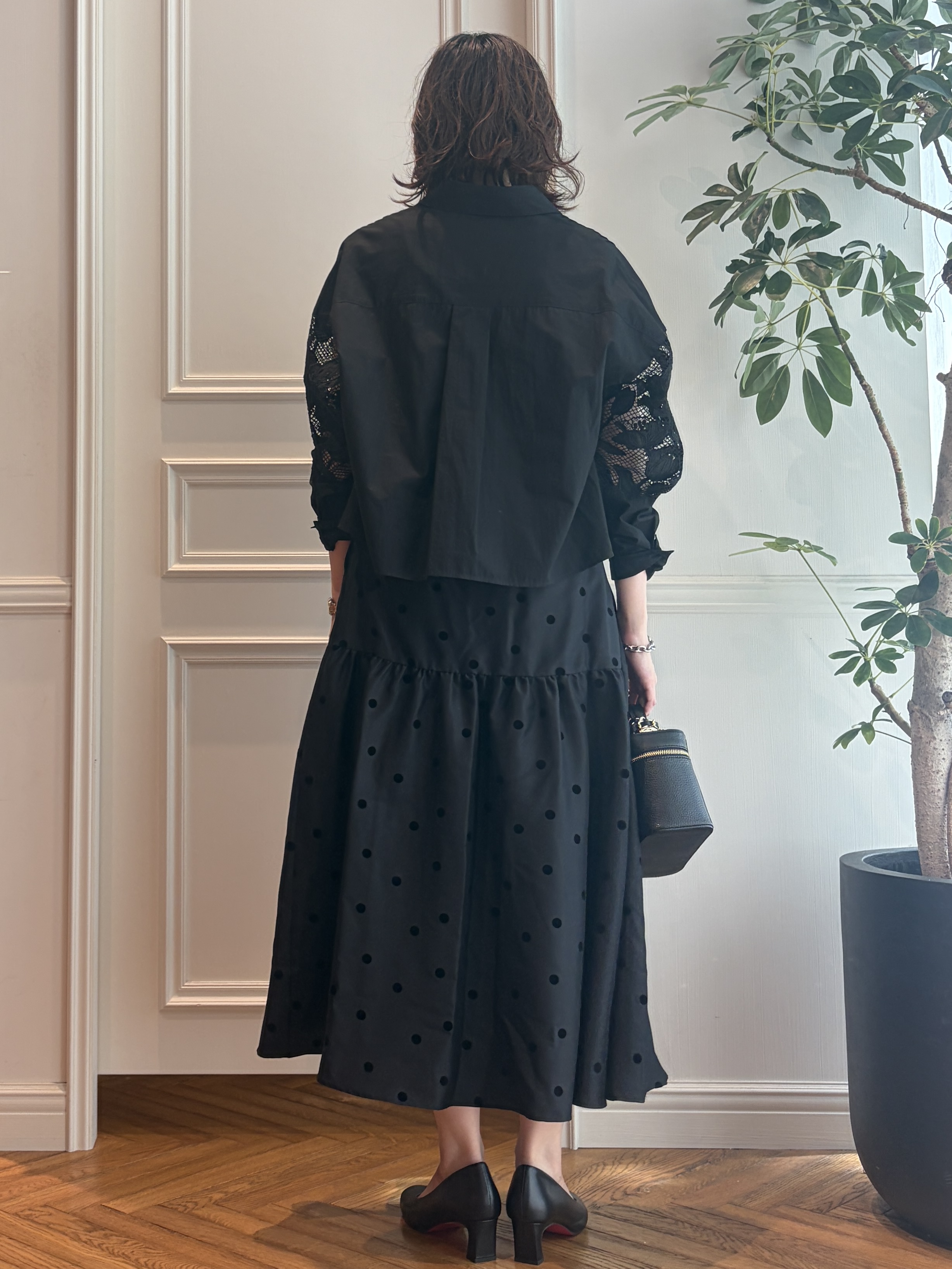 nakaoさんの「DRESSTERIOR｜【otonaMUSE5月号掲載】アーチフィットレザーパンプス」を使ったコーディネート