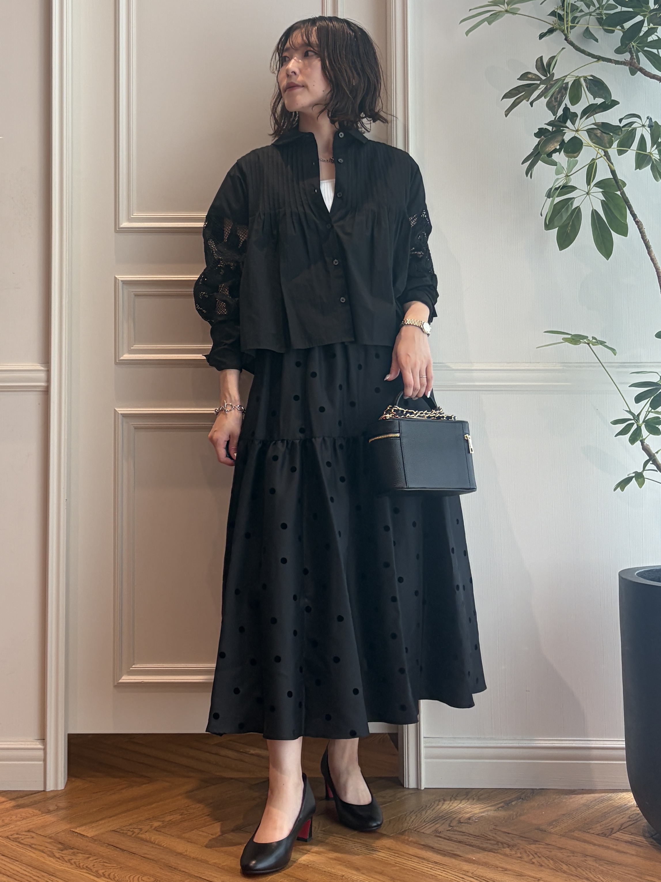 nakaoさんの「DRESSTERIOR｜【otonaMUSE5月号掲載】アーチフィットレザーパンプス」を使ったコーディネート