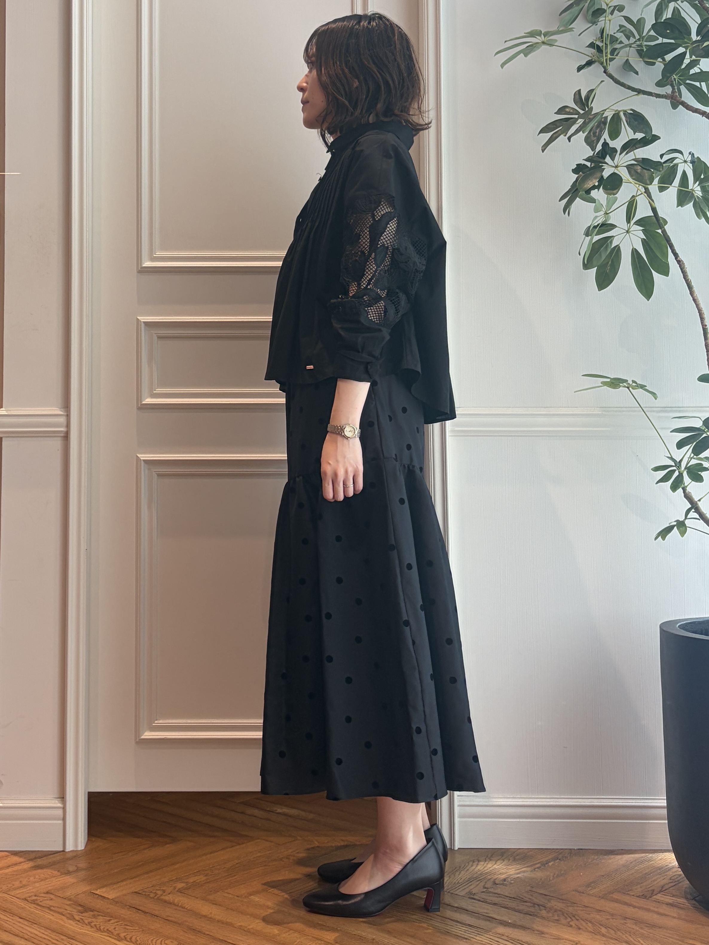 nakaoさんの「DRESSTERIOR｜【otonaMUSE5月号掲載】アーチフィットレザーパンプス」を使ったコーディネート