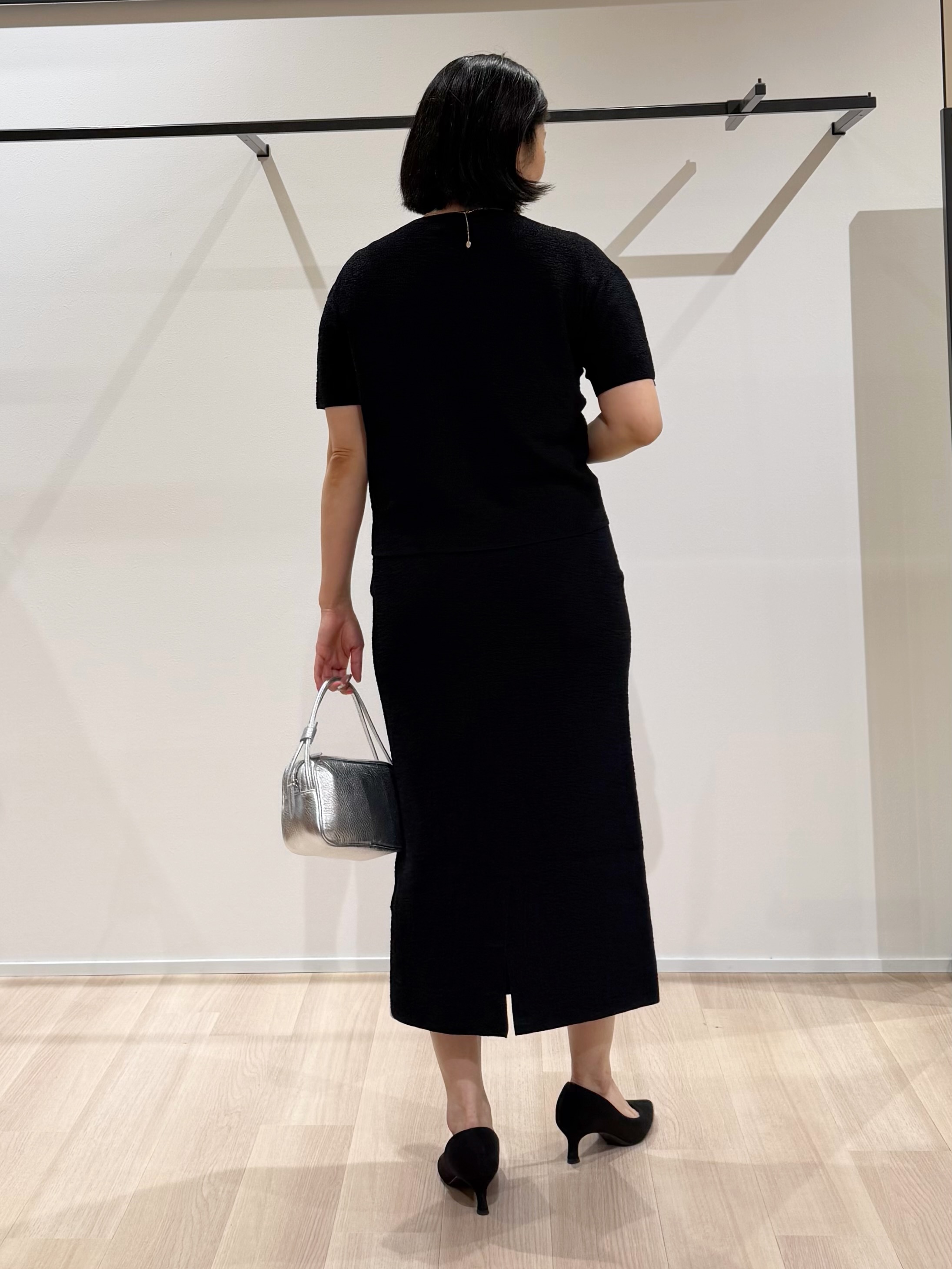 TOMOMIさんの「UNTITLED｜【セットアップ可/ストレッチ性】ドライタッチニットプルオーバー」を使ったコーディネート