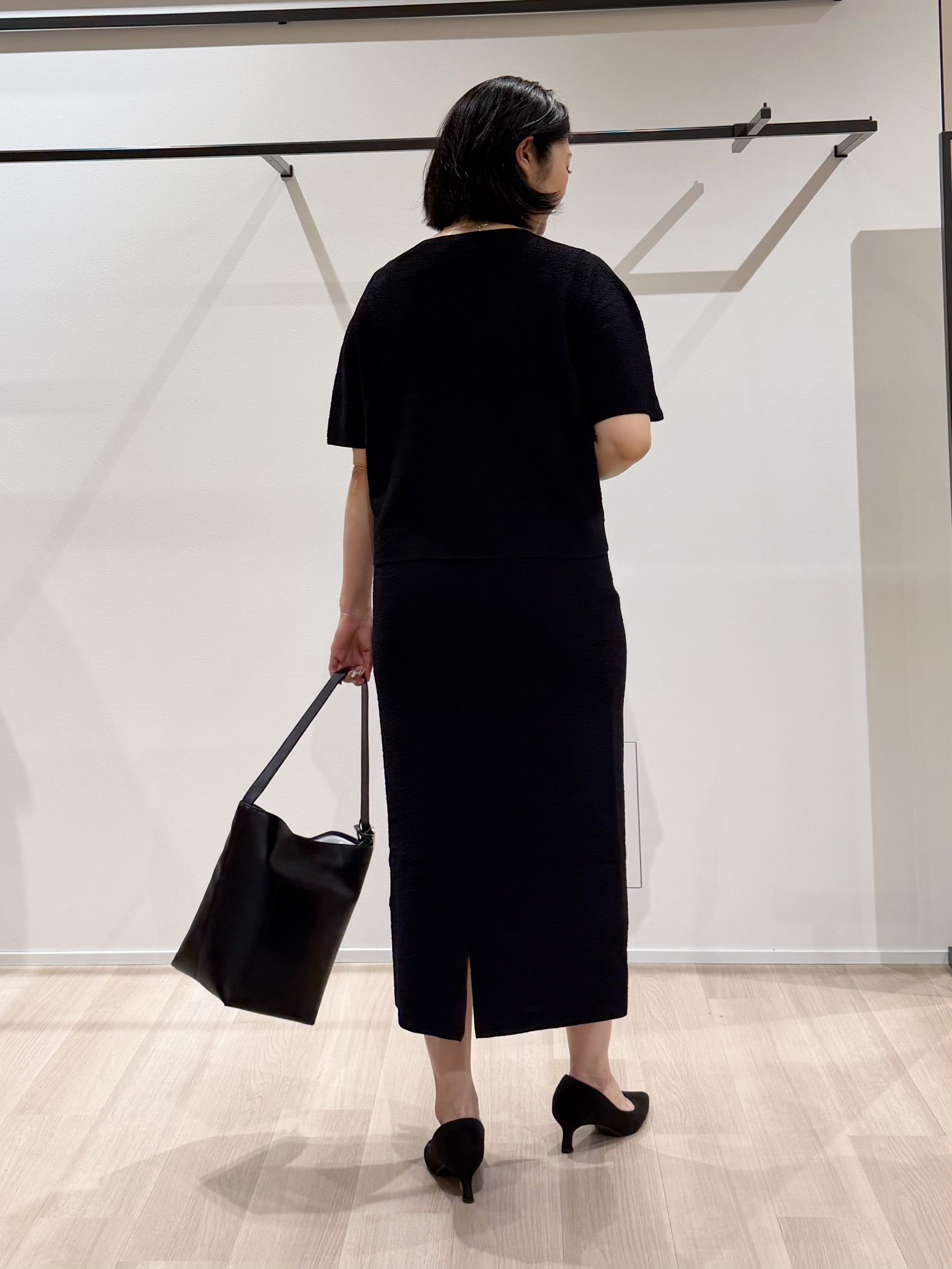 TOMOMIさんの「UNTITLED｜【セットアップ可/ストレッチ性】ドライタッチニットプルオーバー」を使ったコーディネート