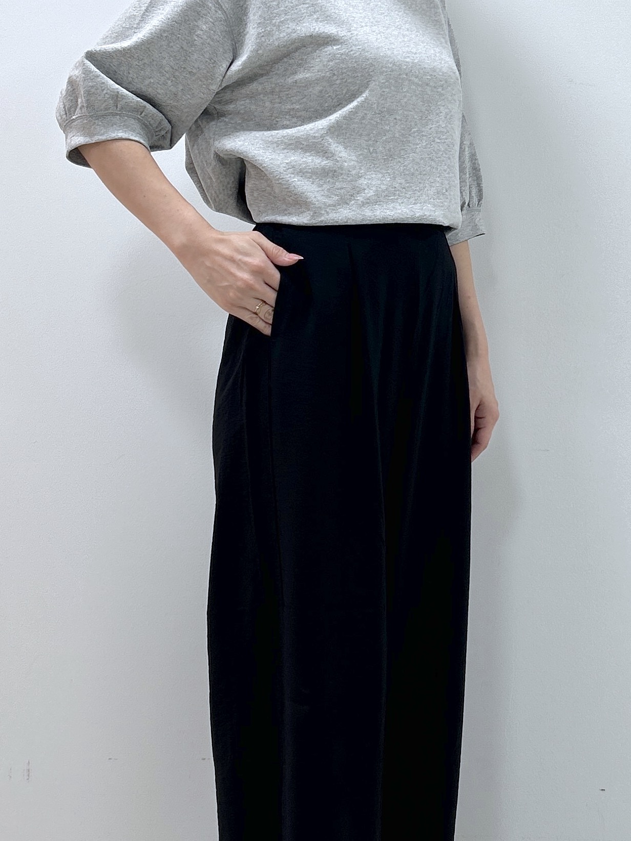 Kaiさんの「Dessin｜【高レビュー/洗える/XS-L】バックヘンリーミニ裏毛 5分袖」を使ったコーディネート