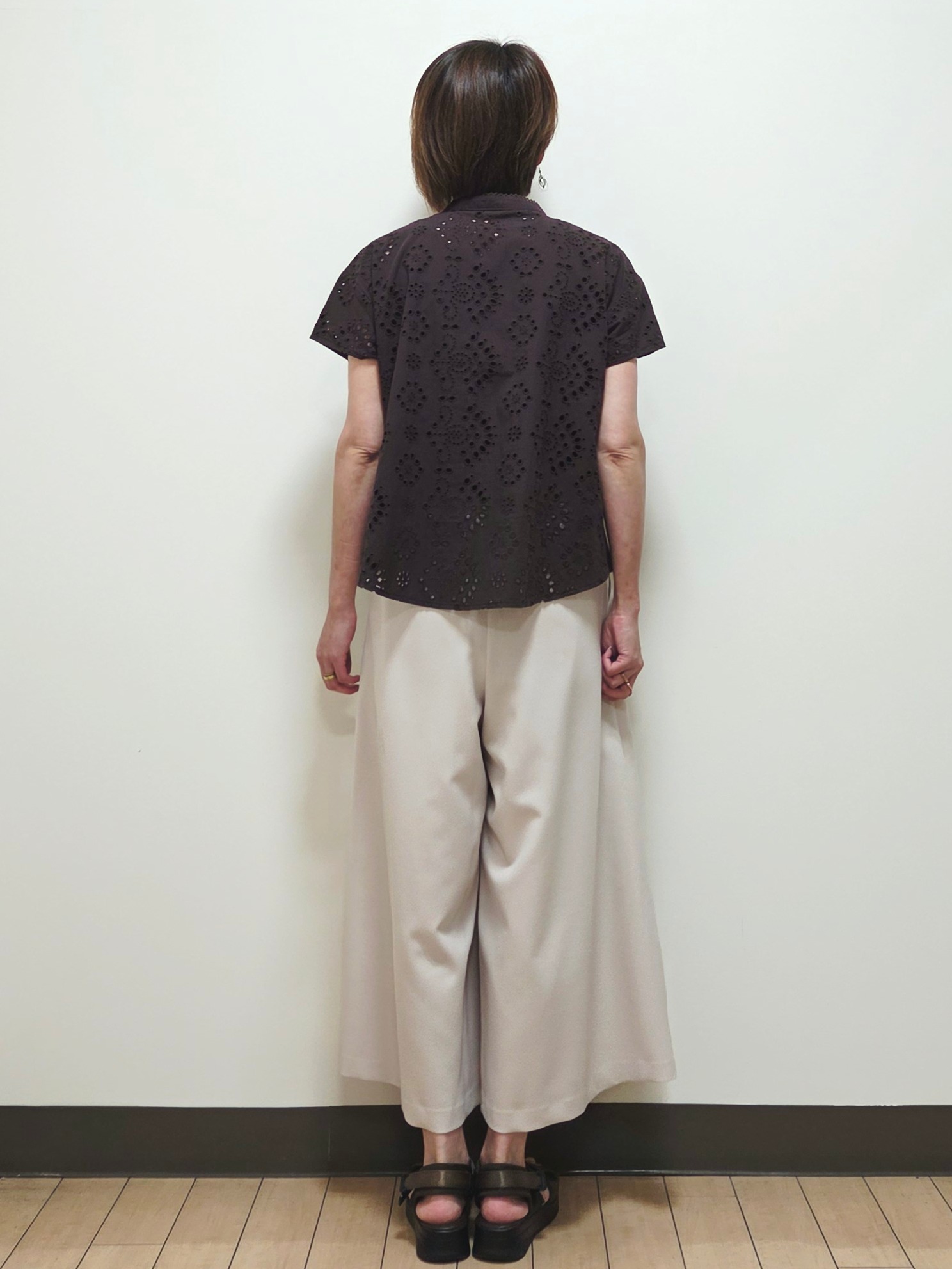yuuさんの「Reflect｜【通勤◎】カットワーク刺繍レース シャツブラウス」を使ったコーディネート
