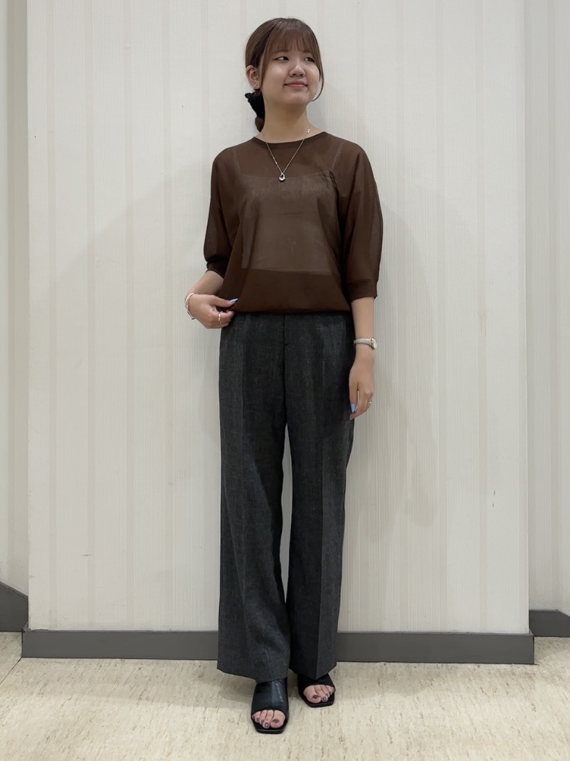 ちひさんの「INDIVI｜【洗える／UVケア】チェック柄ストレートパンツ」を使ったコーディネート