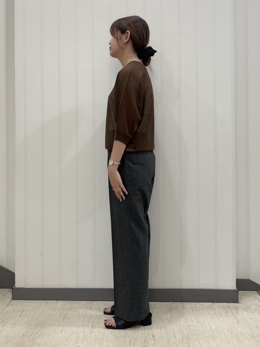 ちひさんの「INDIVI｜【洗える／UVケア】チェック柄ストレートパンツ」を使ったコーディネート