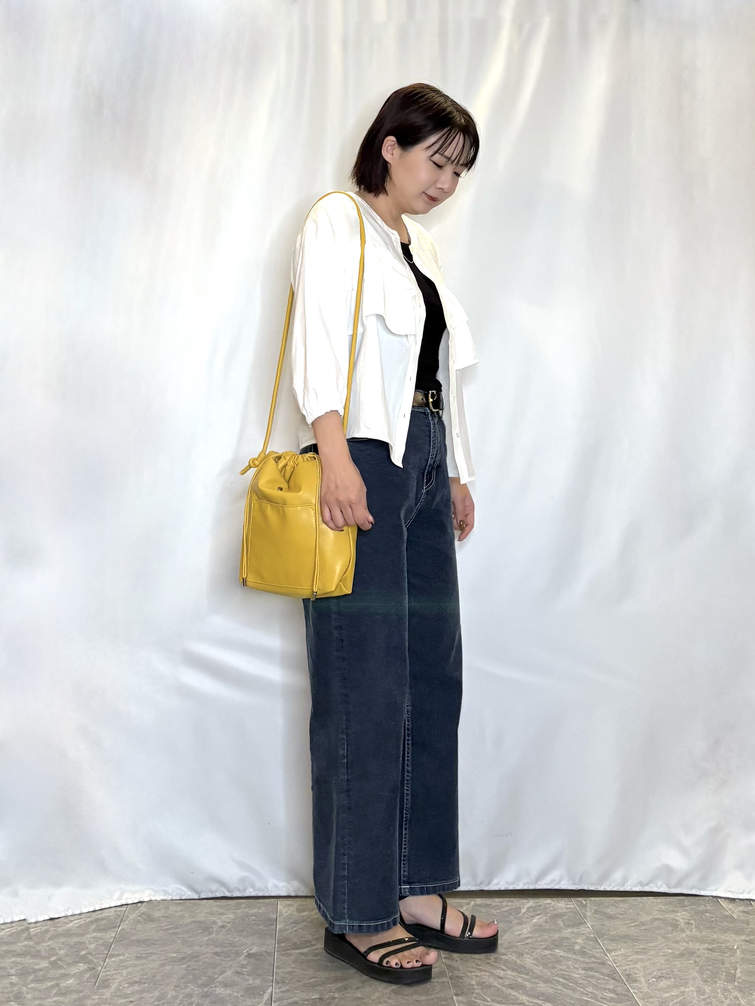 ネリさんの「SHOO･LA･RUE｜【S-LL/洗濯機可】1枚で華やか ティアードフリルブラウス」を使ったコーディネート