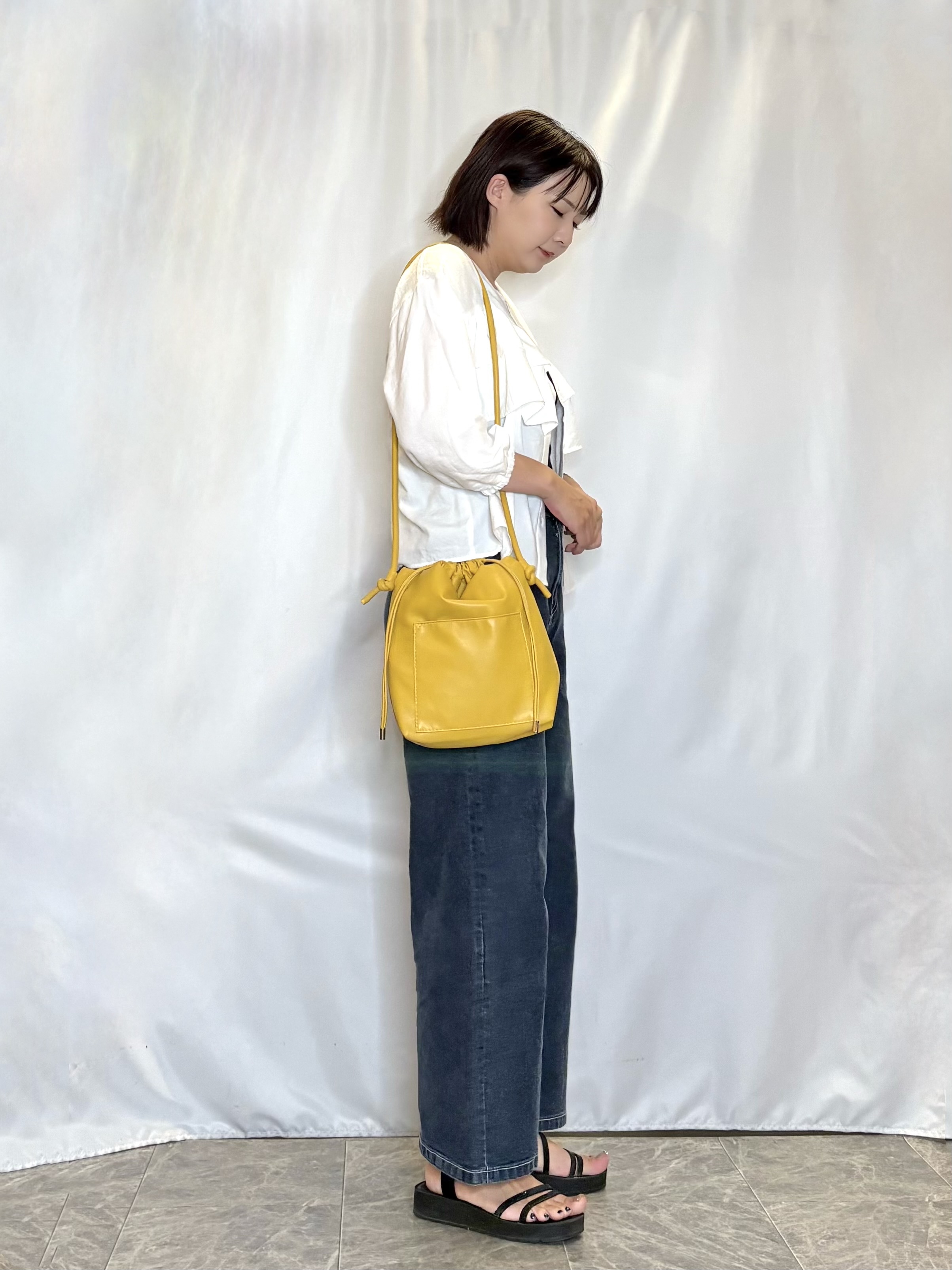 ネリさんの「SHOO･LA･RUE｜【S-LL/洗濯機可】1枚で華やか ティアードフリルブラウス」を使ったコーディネート