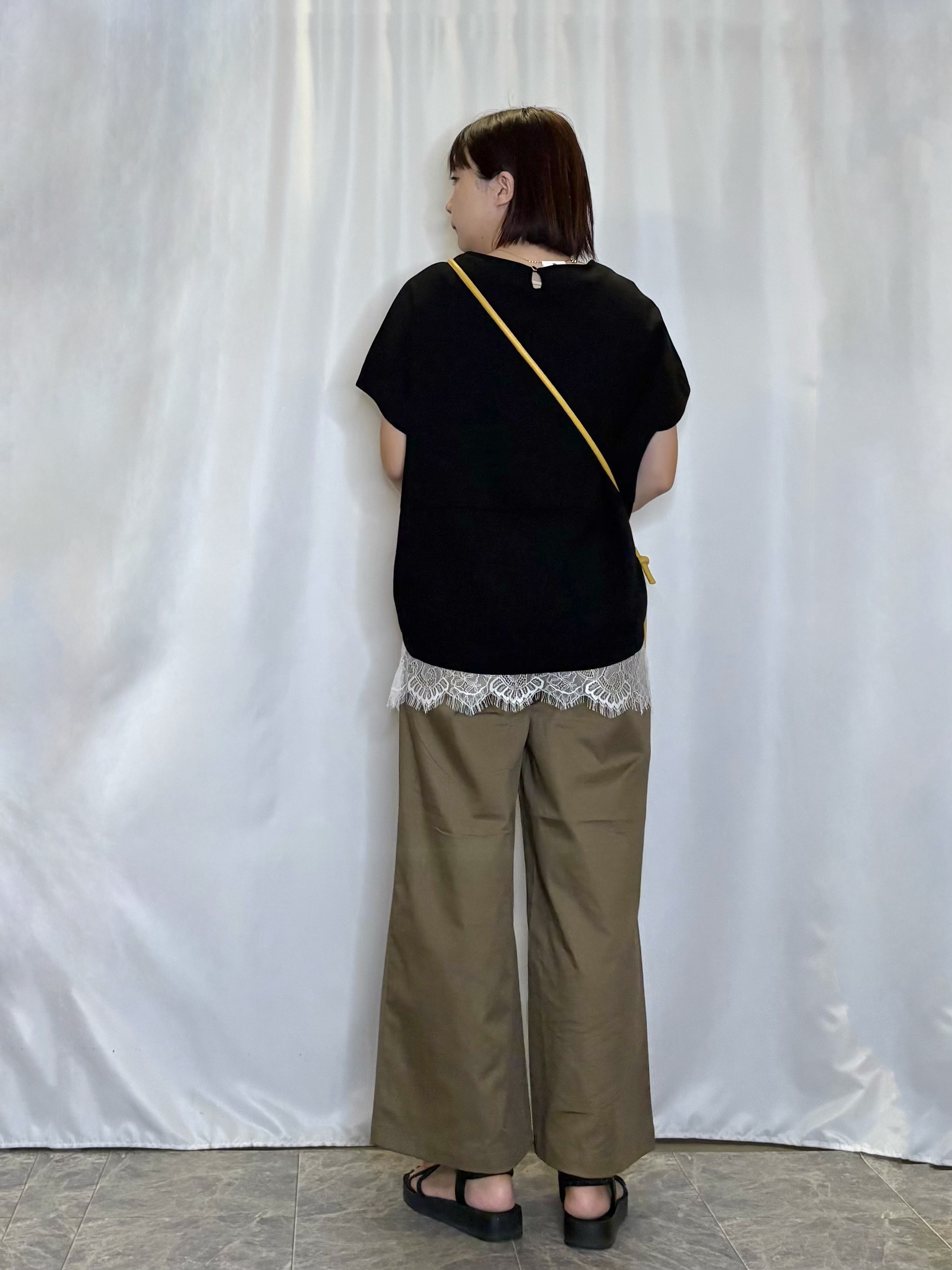ネリさんの「SHOO･LA･RUE｜【洗濯機可/セットアップ可】軽凛(かろりん) シンプル上品 切替コクーントップス」を使ったコーディネート