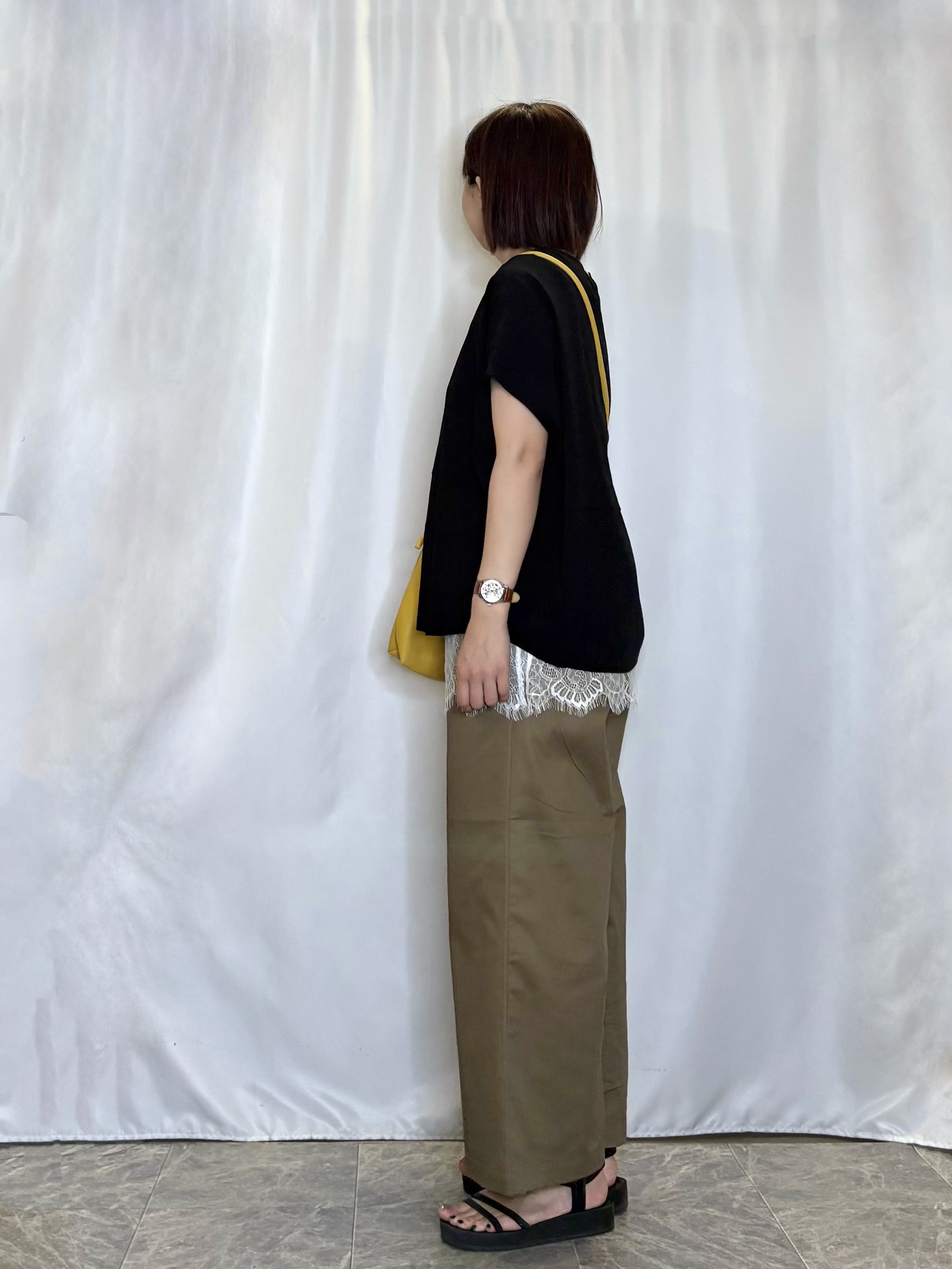 ネリさんの「SHOO･LA･RUE｜【洗濯機可/セットアップ可】軽凛(かろりん) シンプル上品 切替コクーントップス」を使ったコーディネート