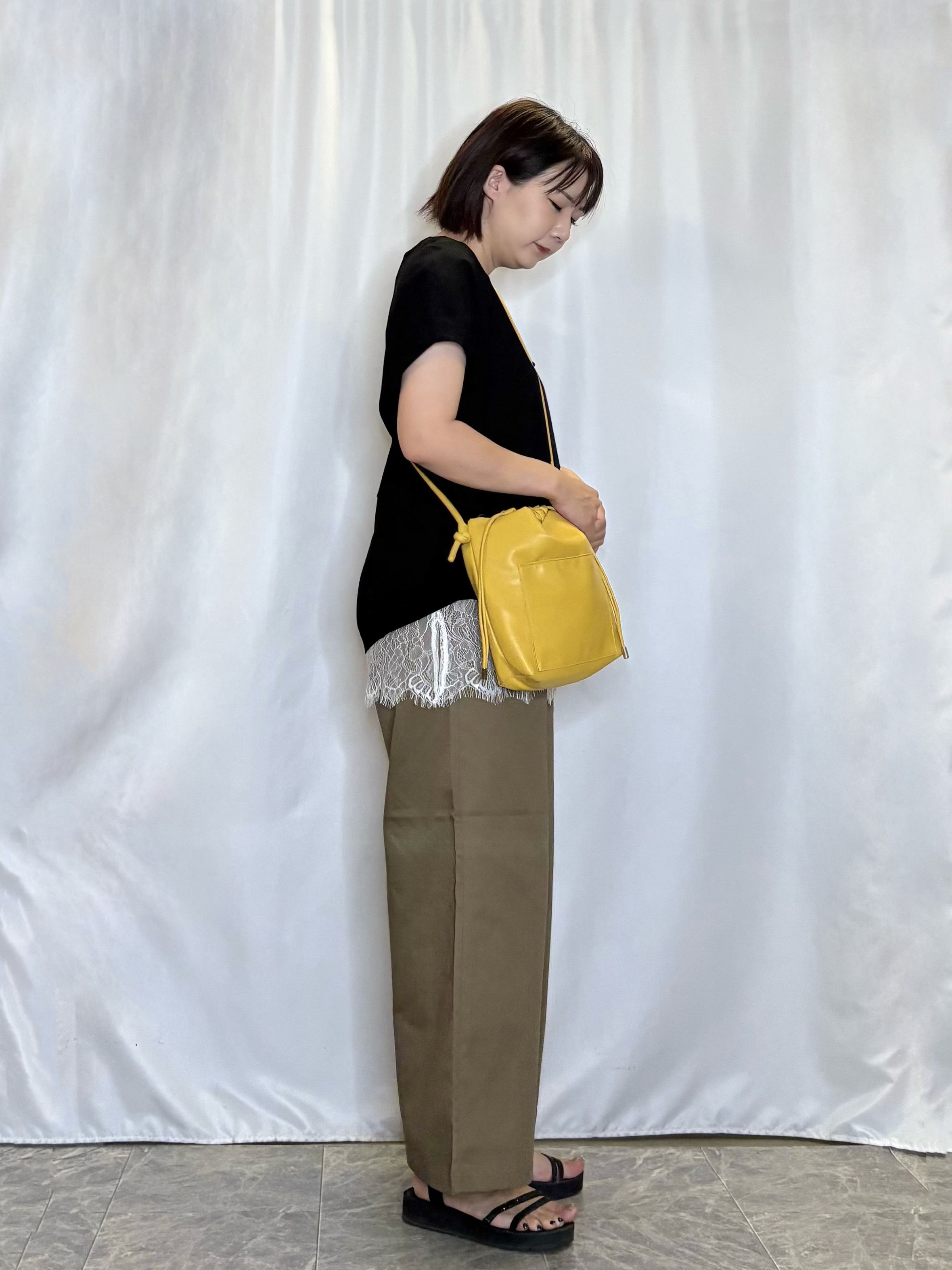 ネリさんの「SHOO･LA･RUE｜【洗濯機可/セットアップ可】軽凛(かろりん) シンプル上品 切替コクーントップス」を使ったコーディネート