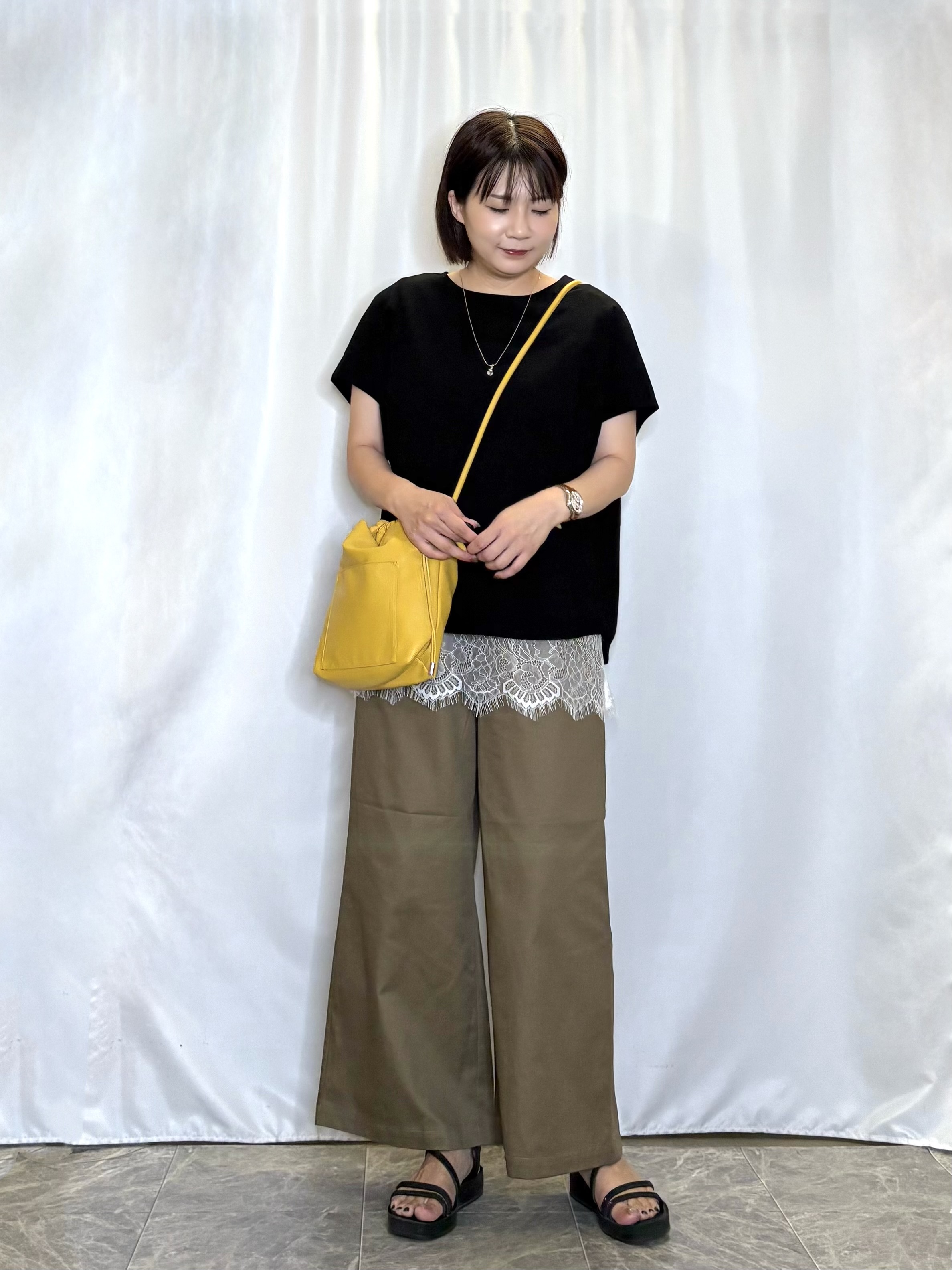 ネリさんの「SHOO･LA･RUE｜【洗濯機可/セットアップ可】軽凛(かろりん) シンプル上品 切替コクーントップス」を使ったコーディネート