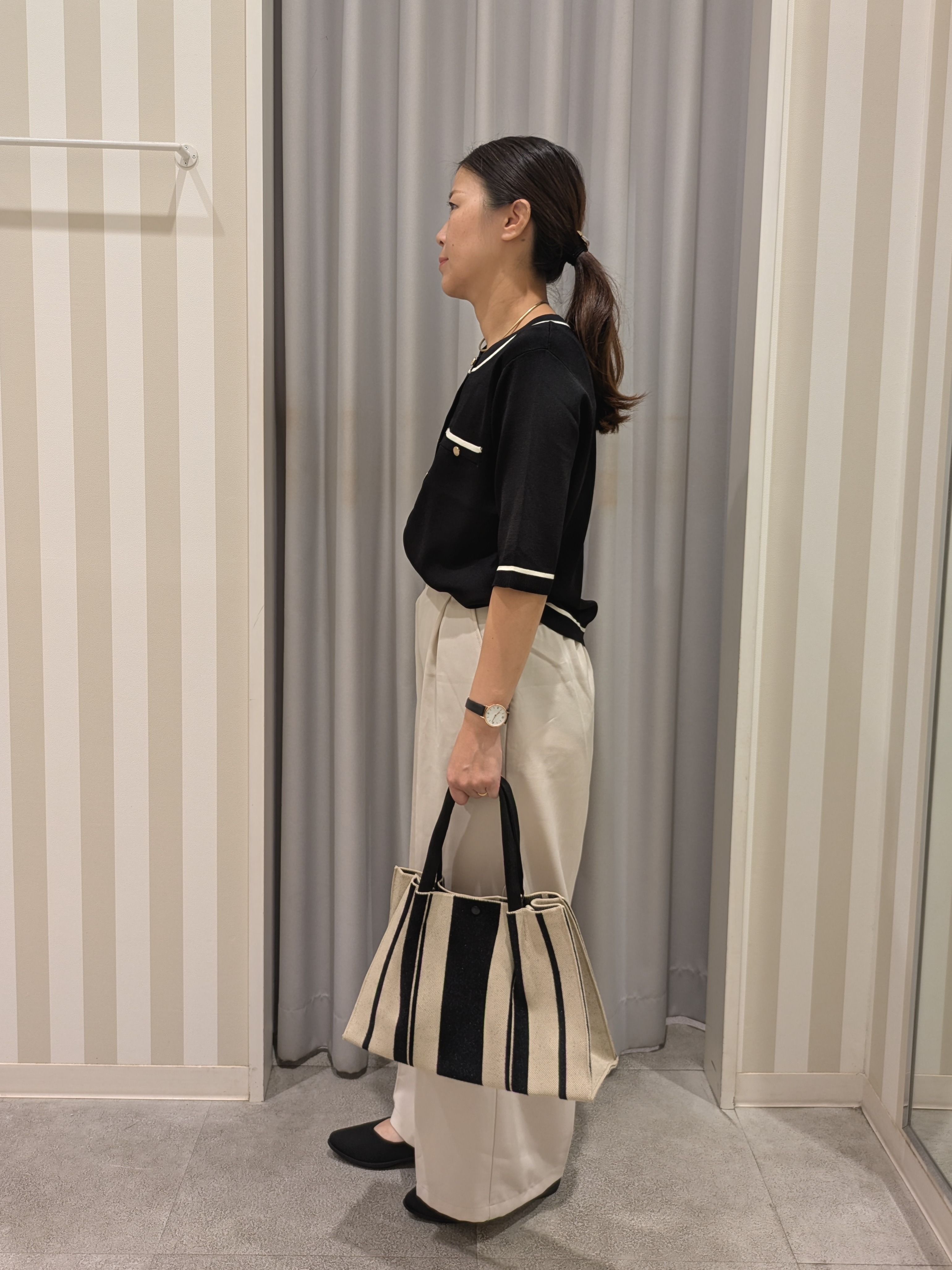 𝐂𝐡𝐢𝐢 &hearts;(ちー)さんの「SHOO･LA･RUE｜【UV/S-LL/洗濯機可】毛玉になりにくい 配色5分袖カーディガン」を使ったコーディネート