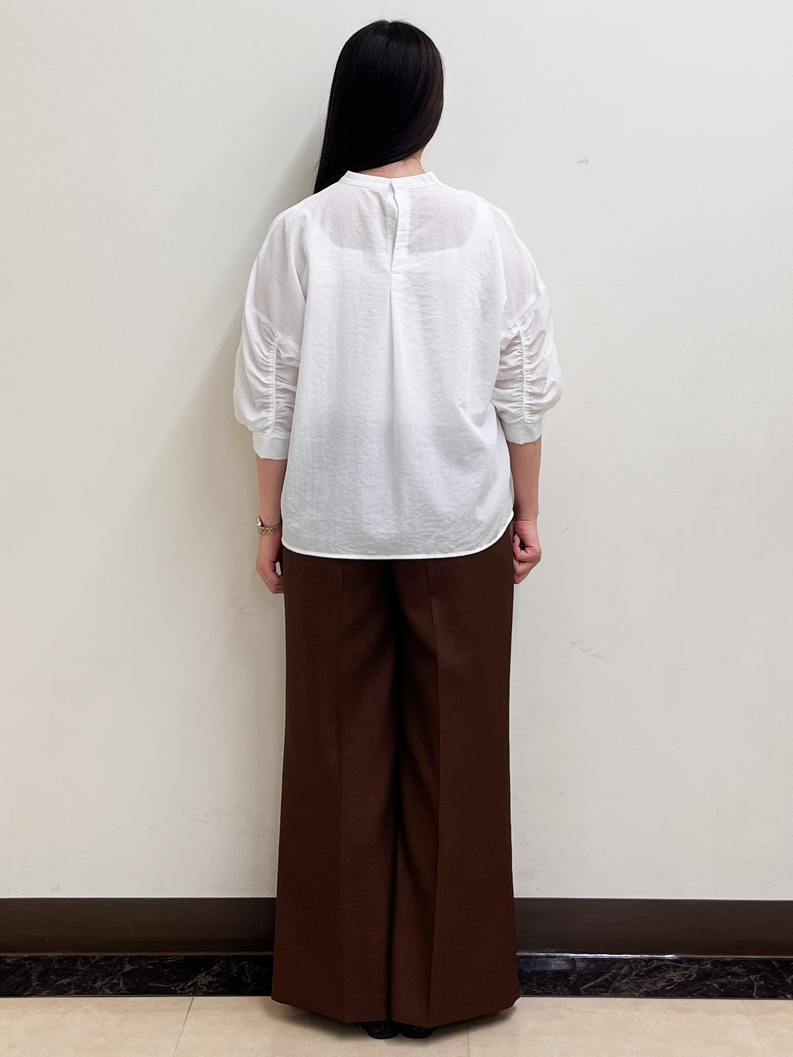 mikikoさんの「Reflect｜【手洗い可】プチハイネック ギャザーブラウス」を使ったコーディネート
