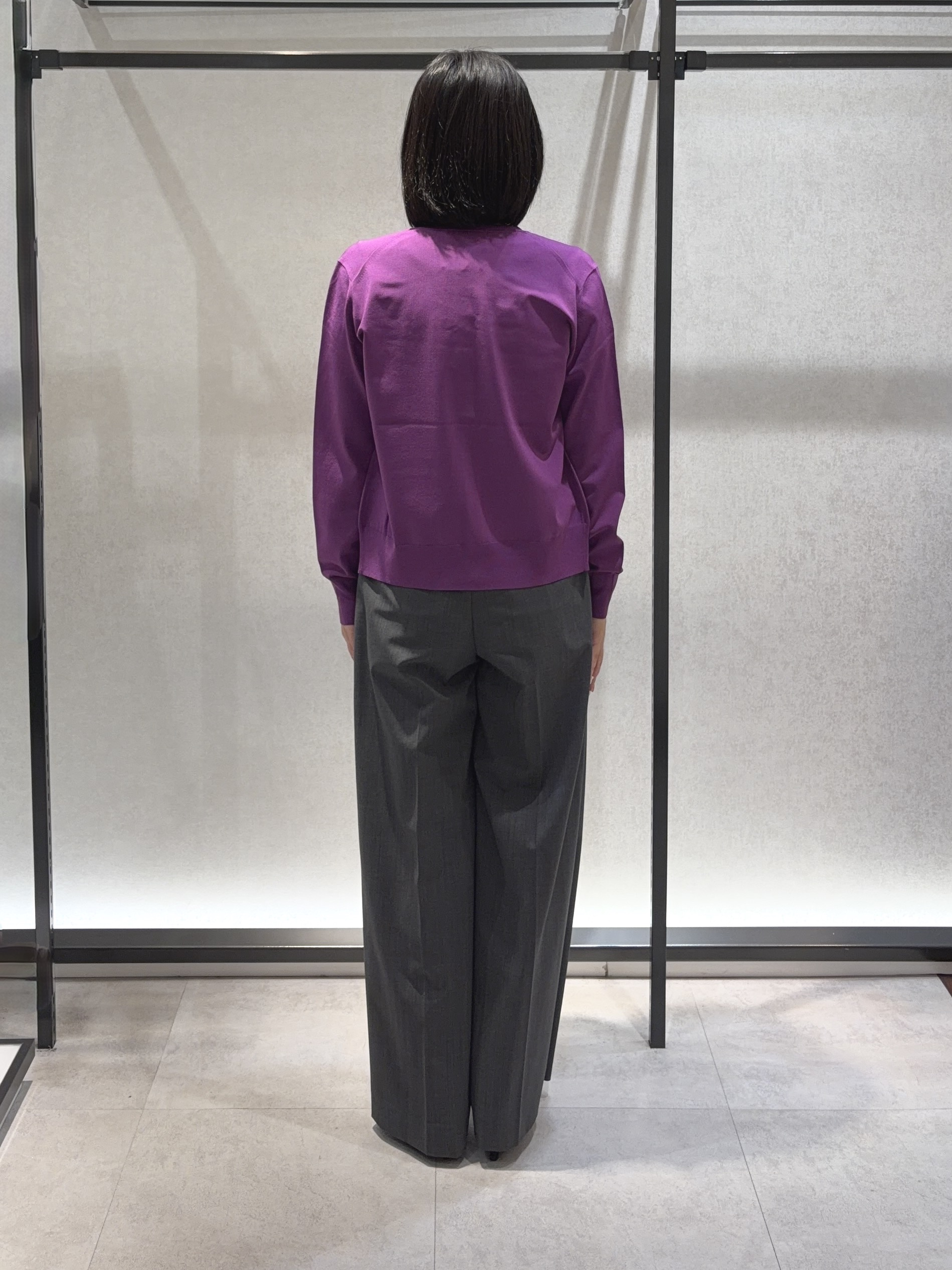 わたなべさんの「UNTITLED｜【アンサンブル可能/秋羽織り】コンパクトニットカーディガン」を使ったコーディネート
