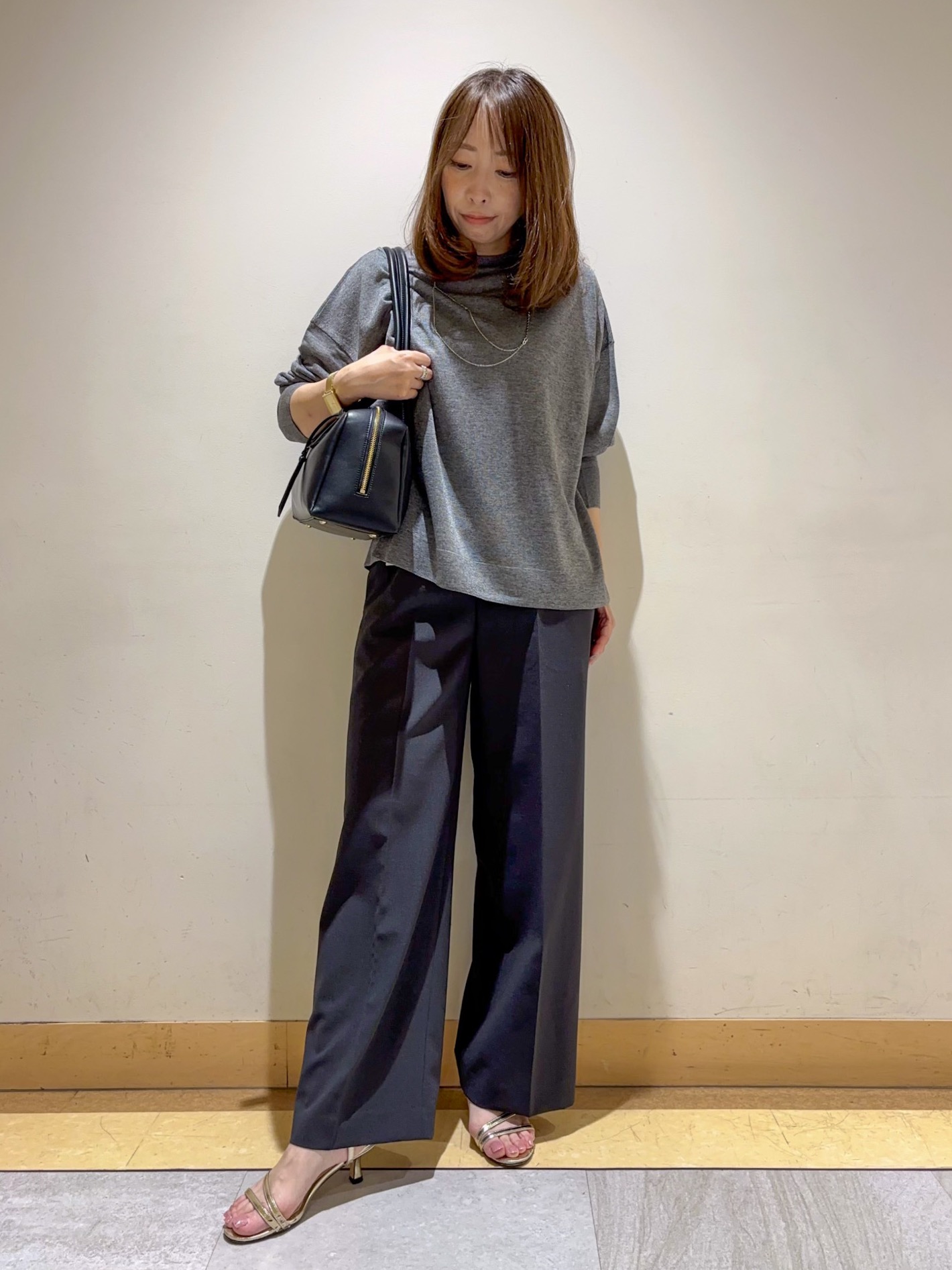 sattoさんの「UNTITLED｜【アンサンブル可/秋羽織り/シアー】前後2WAYカーディガン」を使ったコーディネート