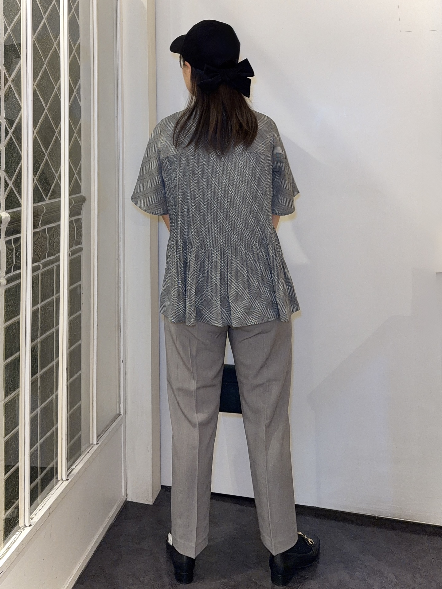 みーさんの「grove｜【体系カバー◎】大人フェミニン消しプリーツブラウス」を使ったコーディネート