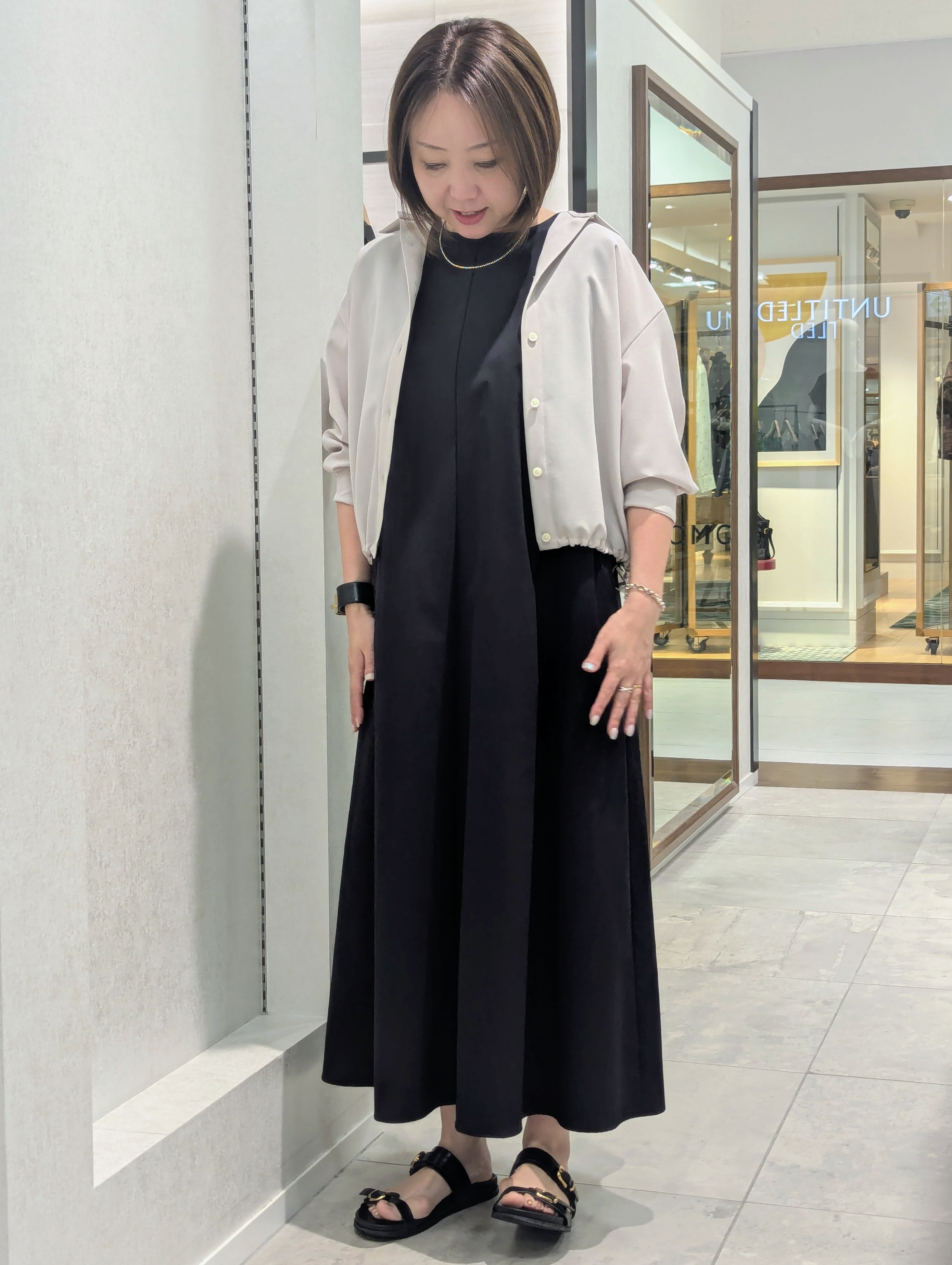 odaさんの「UNTITLED｜【秋羽織り/セットアップ可/UVカット】エアリークールドロストシャツ」を使ったコーディネート
