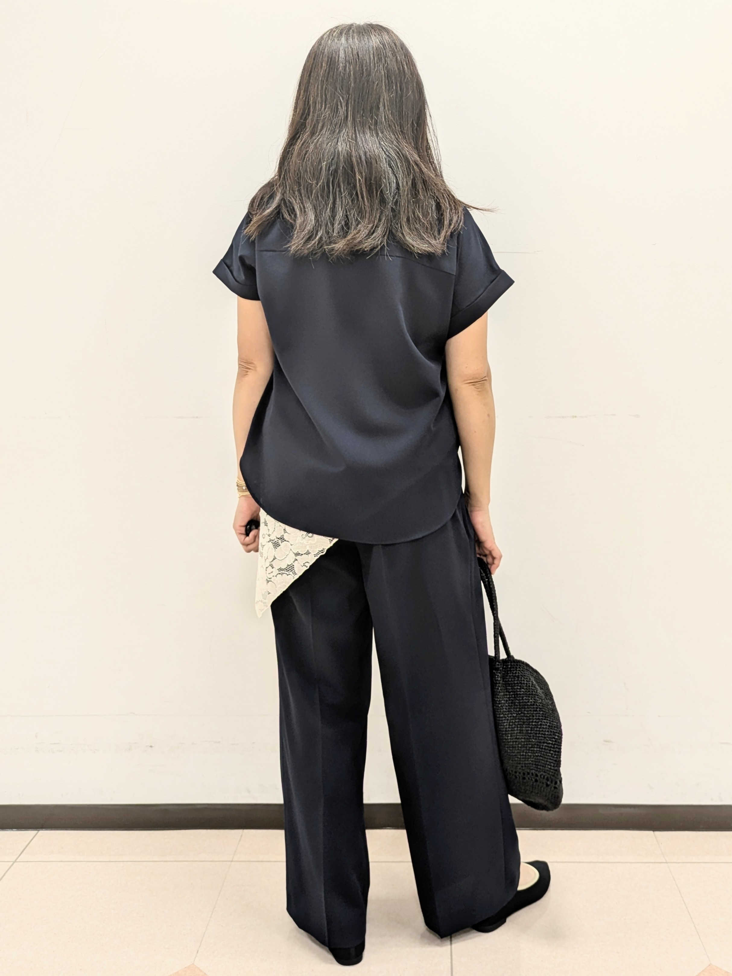 ともさんの「UNTITLED｜【セットアップ可/UVカット】エアリークールブラウス」を使ったコーディネート