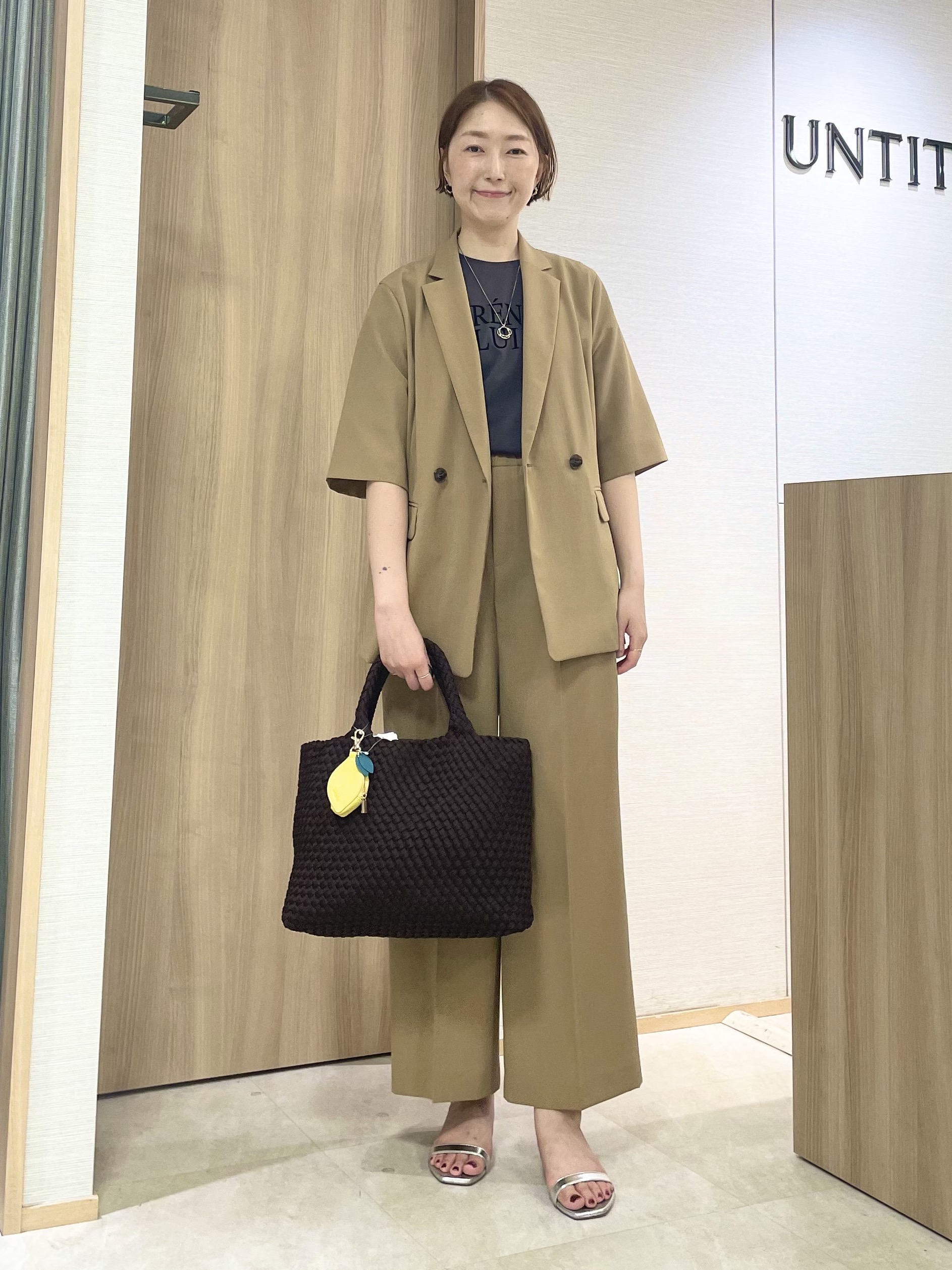 aliceさんの「UNTITLED｜【秋の通勤羽織/セットアップ可/UVカット】エアリークール半袖ジャケット」を使ったコーディネート