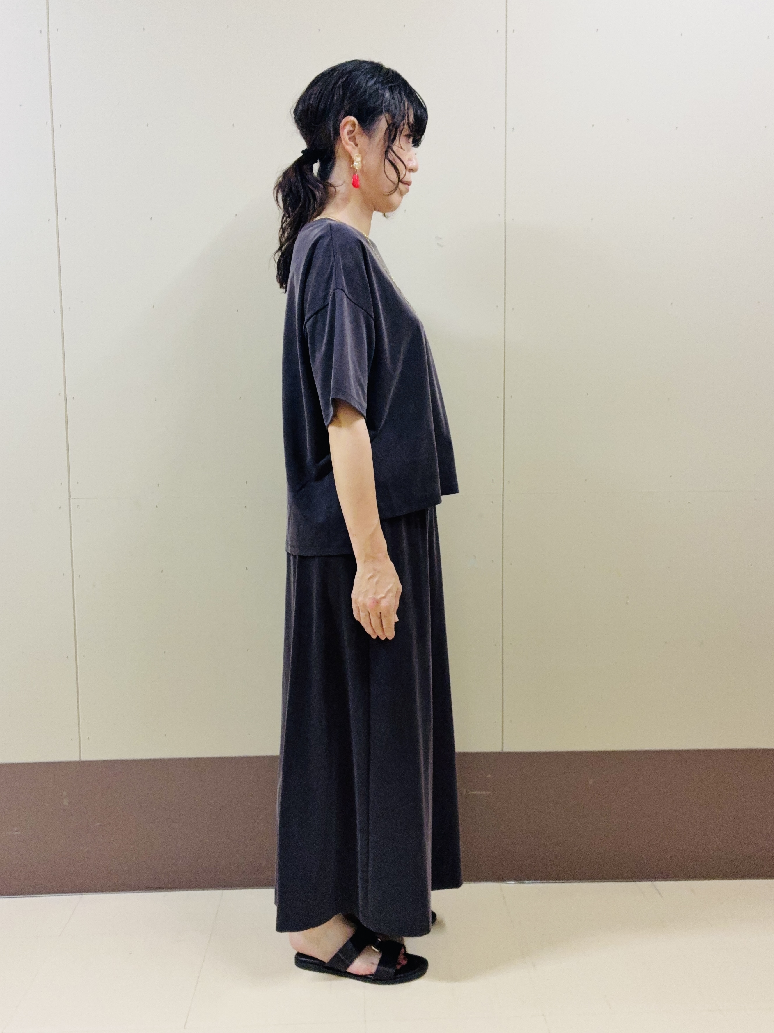 Noriさんの「UNTITLED｜【きれいめTシャツ/セットアップ可】ヴィンテージライクプルオーバー」を使ったコーディネート