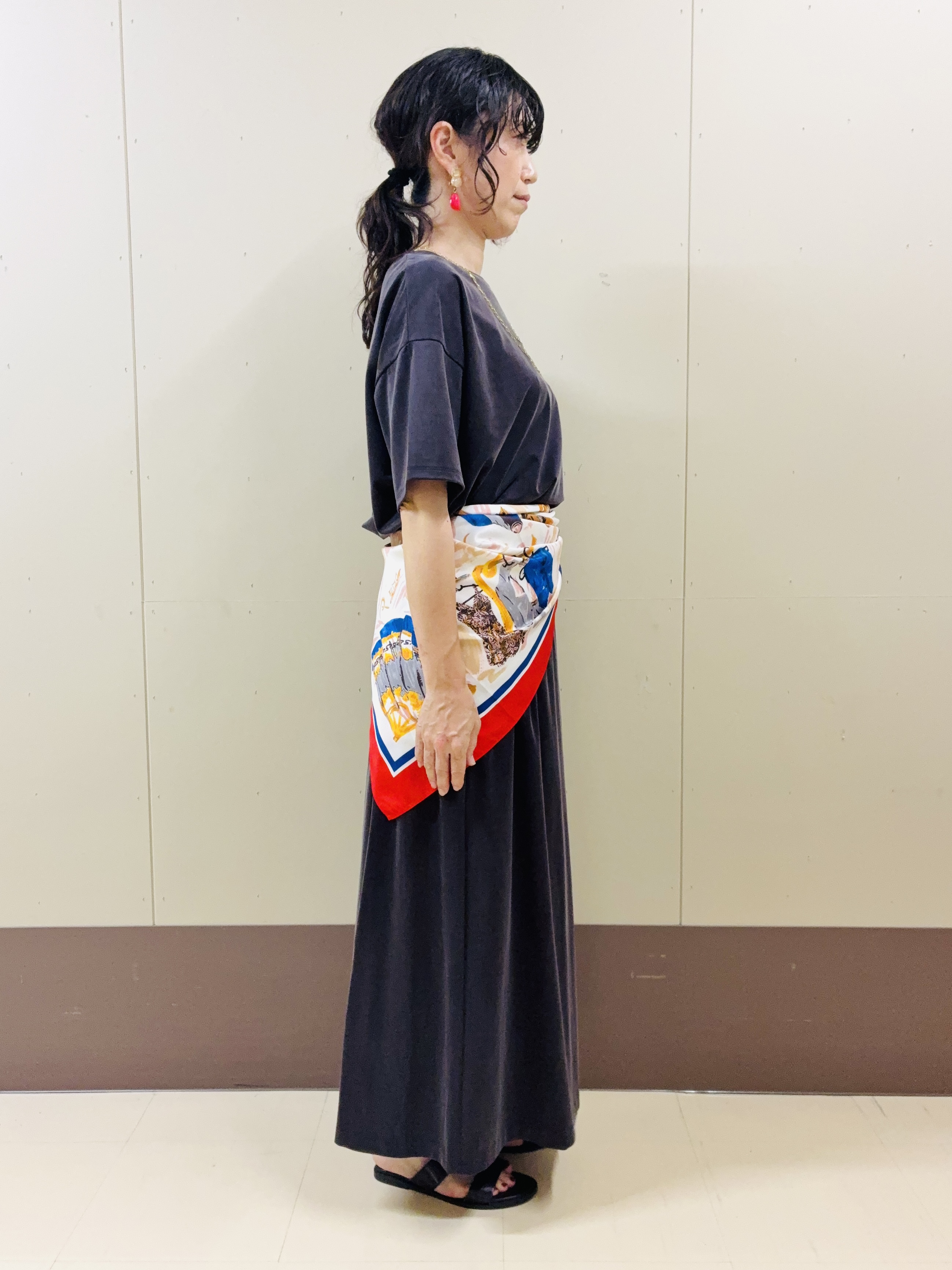 Noriさんの「UNTITLED｜【きれいめTシャツ/セットアップ可】ヴィンテージライクプルオーバー」を使ったコーディネート