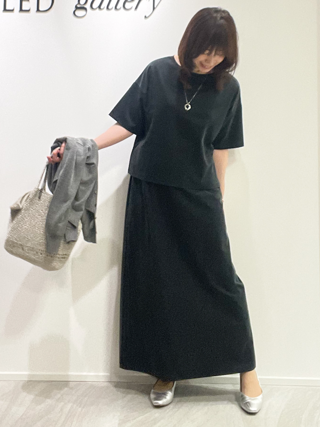 めいさんの「UNTITLED｜【秋めきリラクシー/セットアップ可】ヴィンテージライク ロングスカート」を使ったコーディネート