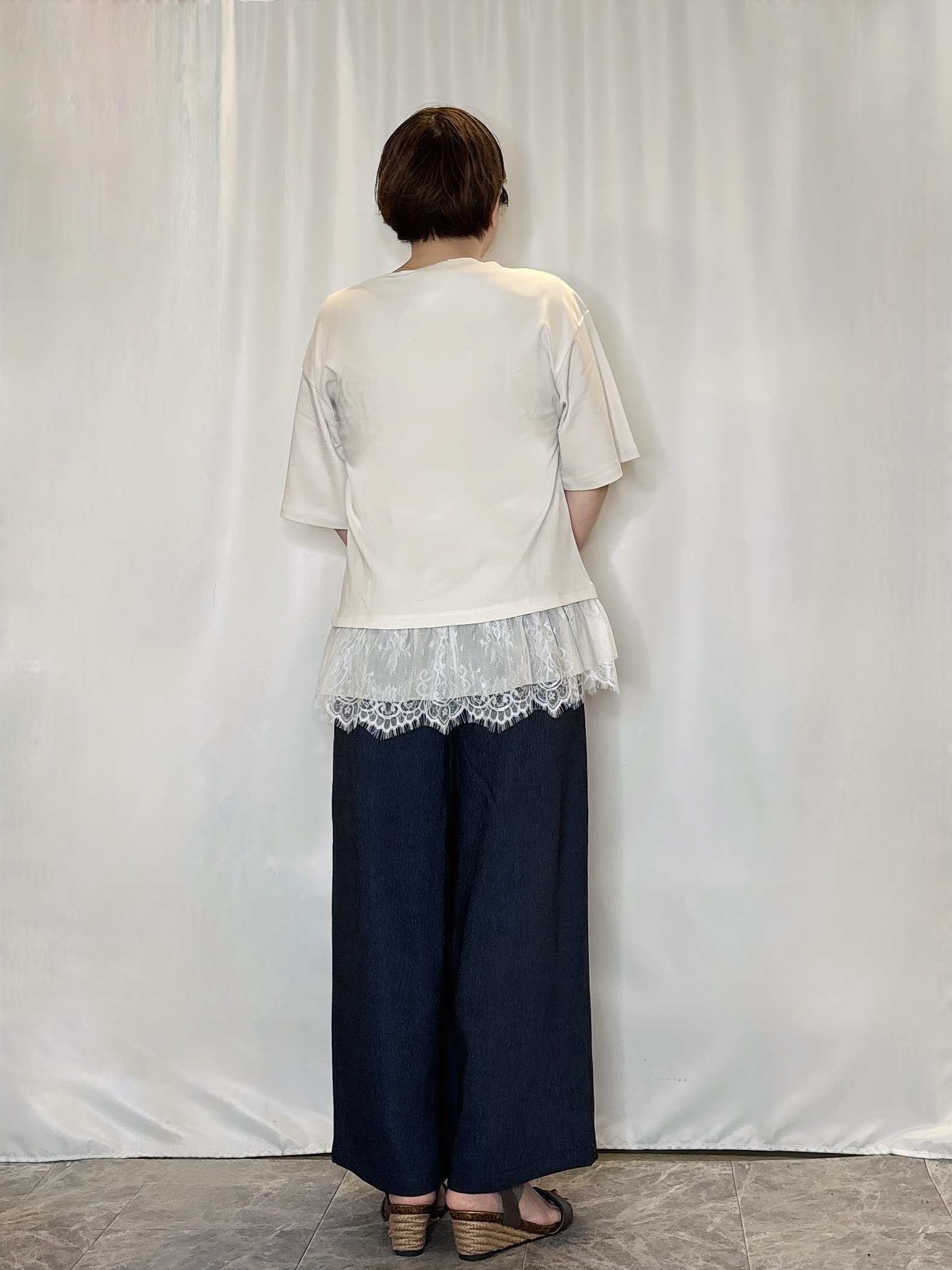たみさんの「SHOO･LA･RUE｜【UV/抗菌防臭/S-LL】1枚でサマ見え 裾レースTシャツ」を使ったコーディネート
