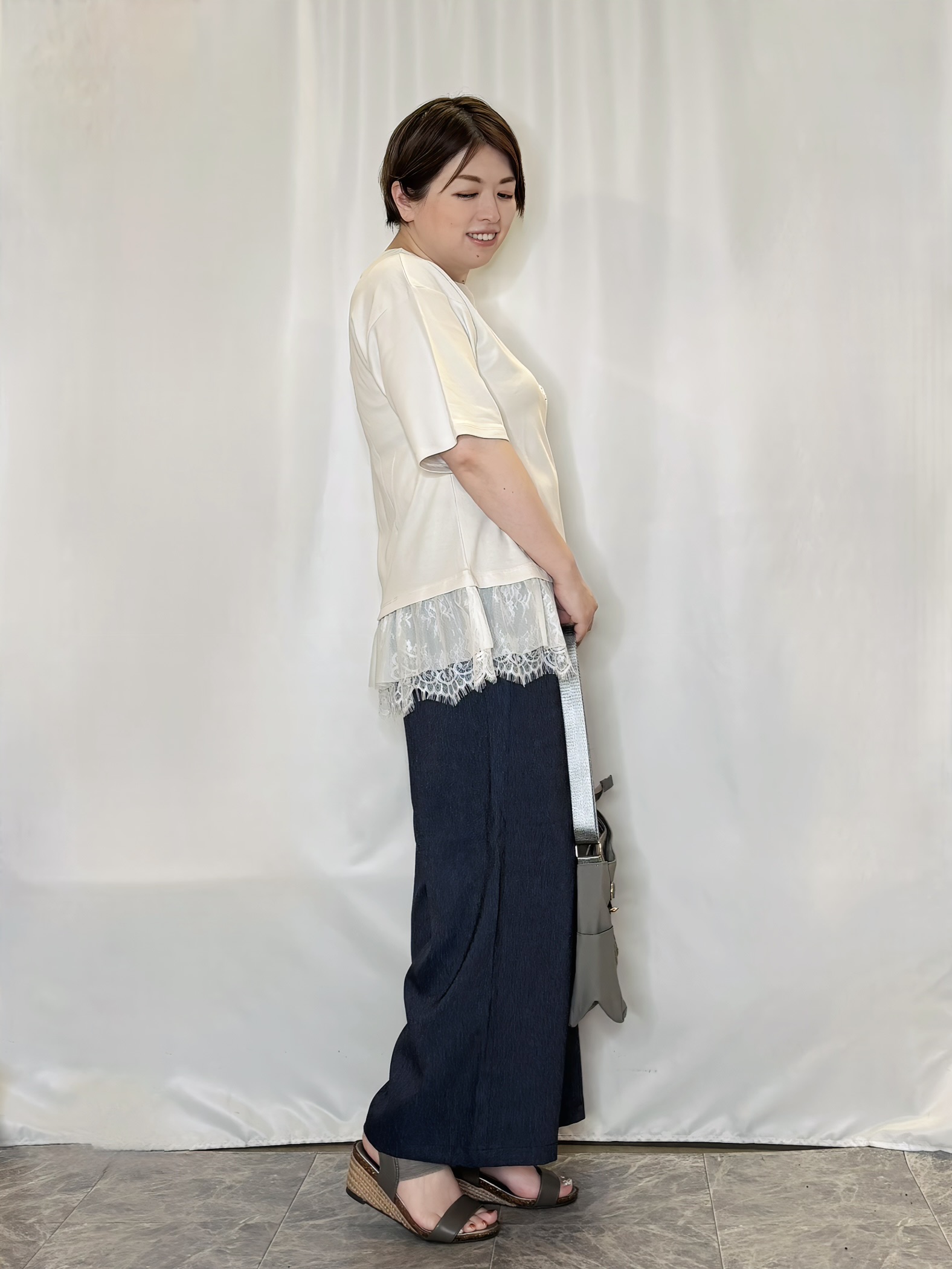 たみさんの「SHOO･LA･RUE｜【UV/抗菌防臭/S-LL】1枚でサマ見え 裾レースTシャツ」を使ったコーディネート