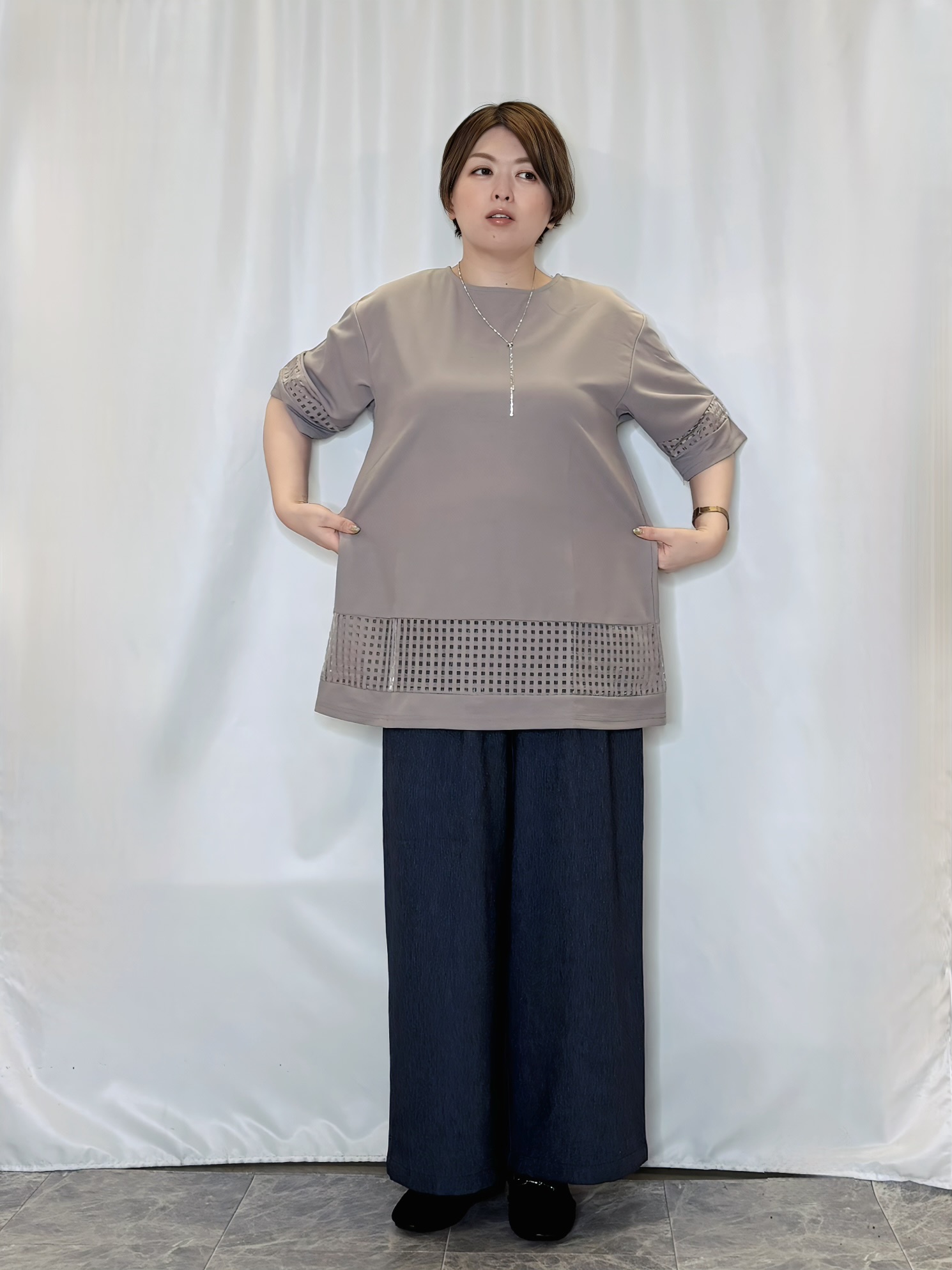 たみさんの「SHOO･LA･RUE｜【S-LL/洗濯機可】上品に体型カバー 大人のチェックチュニック」を使ったコーディネート