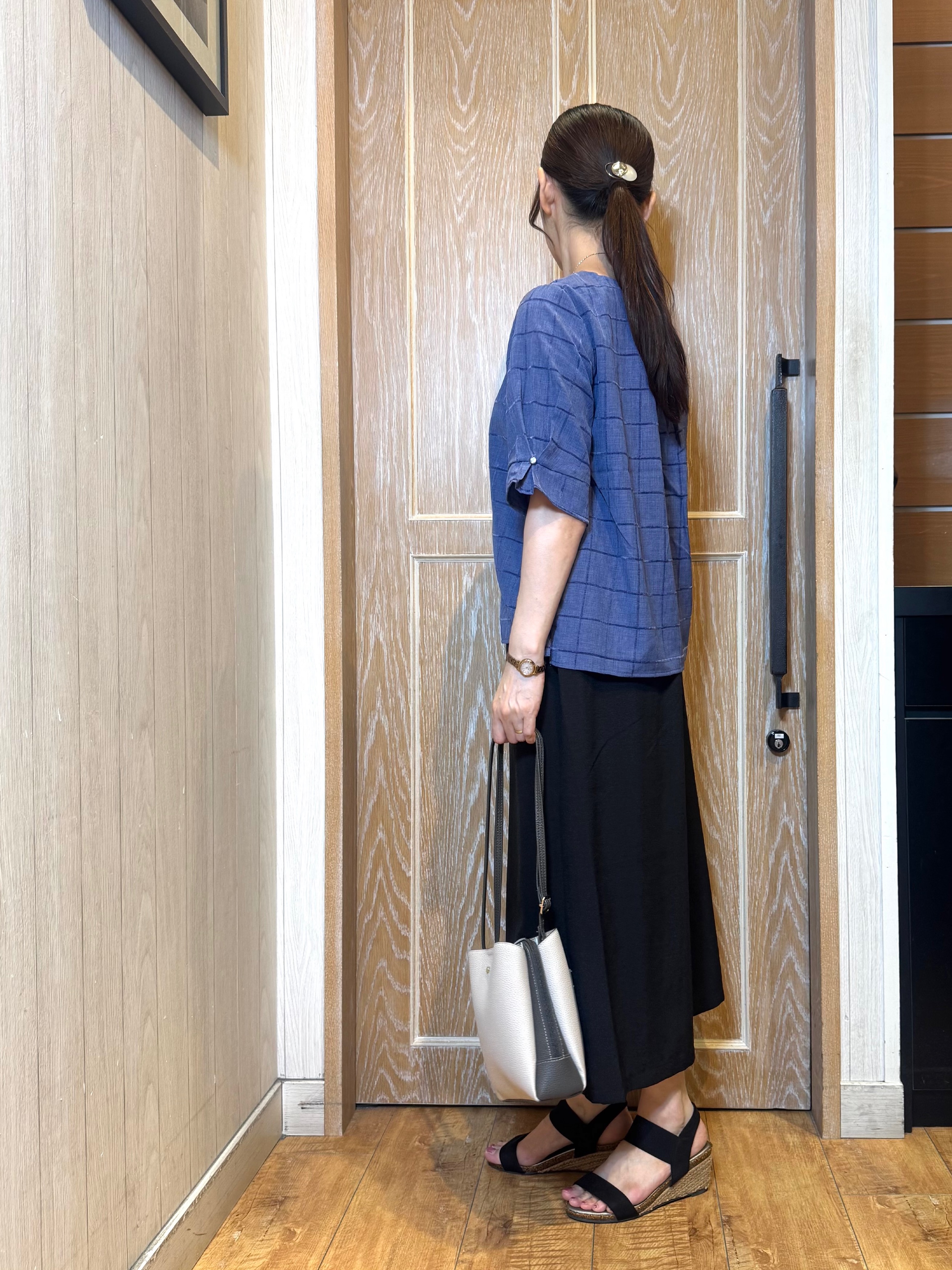 KAORIさんの「SHOO･LA･RUE｜【セットアップ可/S-LL】1枚で秋気分 モールチェックタックスリーブ ブラウス」を使ったコーディネート