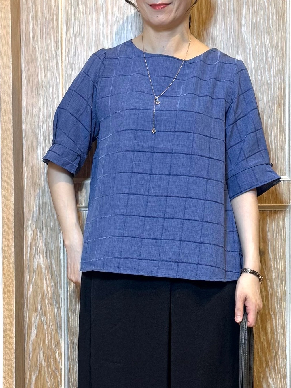 KAORIさんの「SHOO･LA･RUE｜【セットアップ可/S-LL】1枚で秋気分 モールチェックタックスリーブ ブラウス」を使ったコーディネート