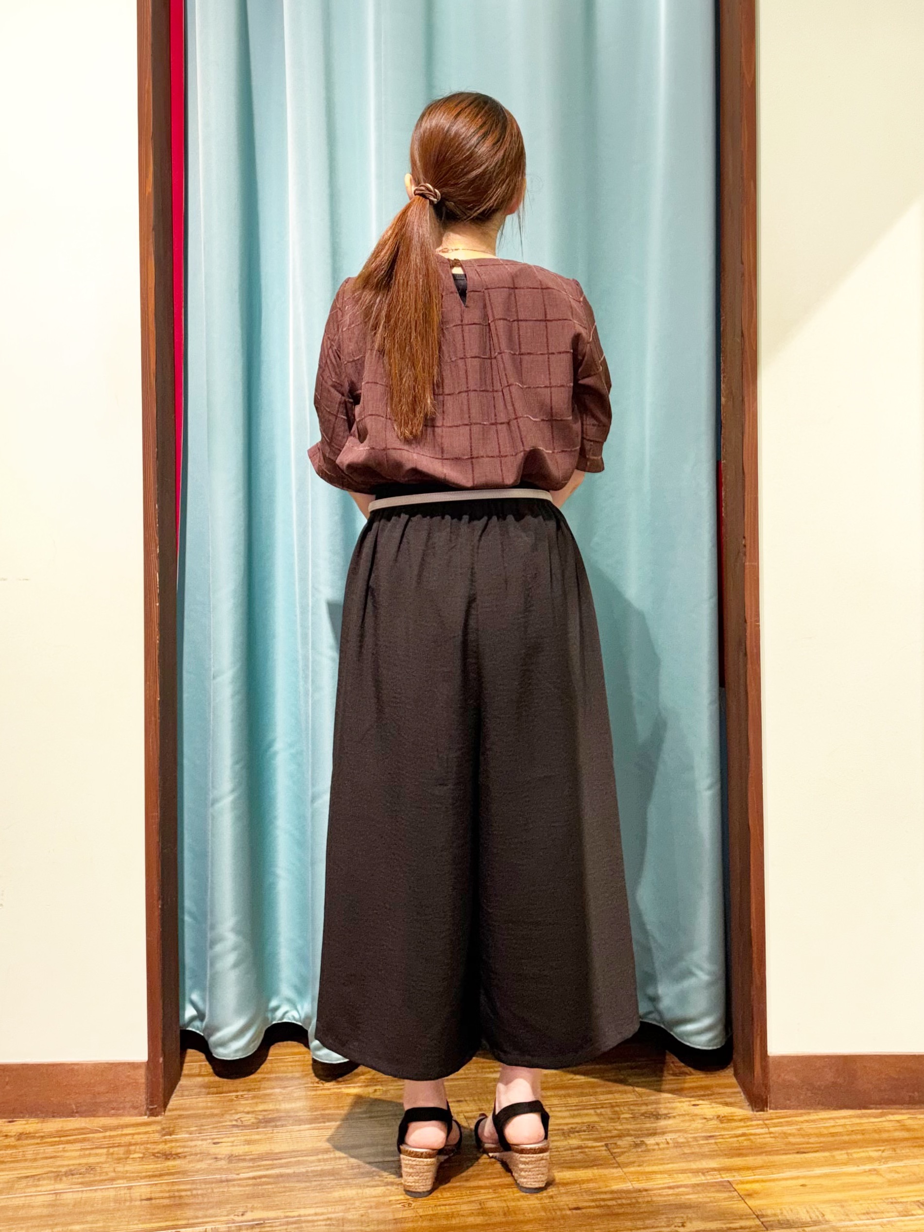 tukiさんの「SHOO･LA･RUE｜【セットアップ可/S-LL】1枚で秋気分 モールチェックタックスリーブ ブラウス」を使ったコーディネート