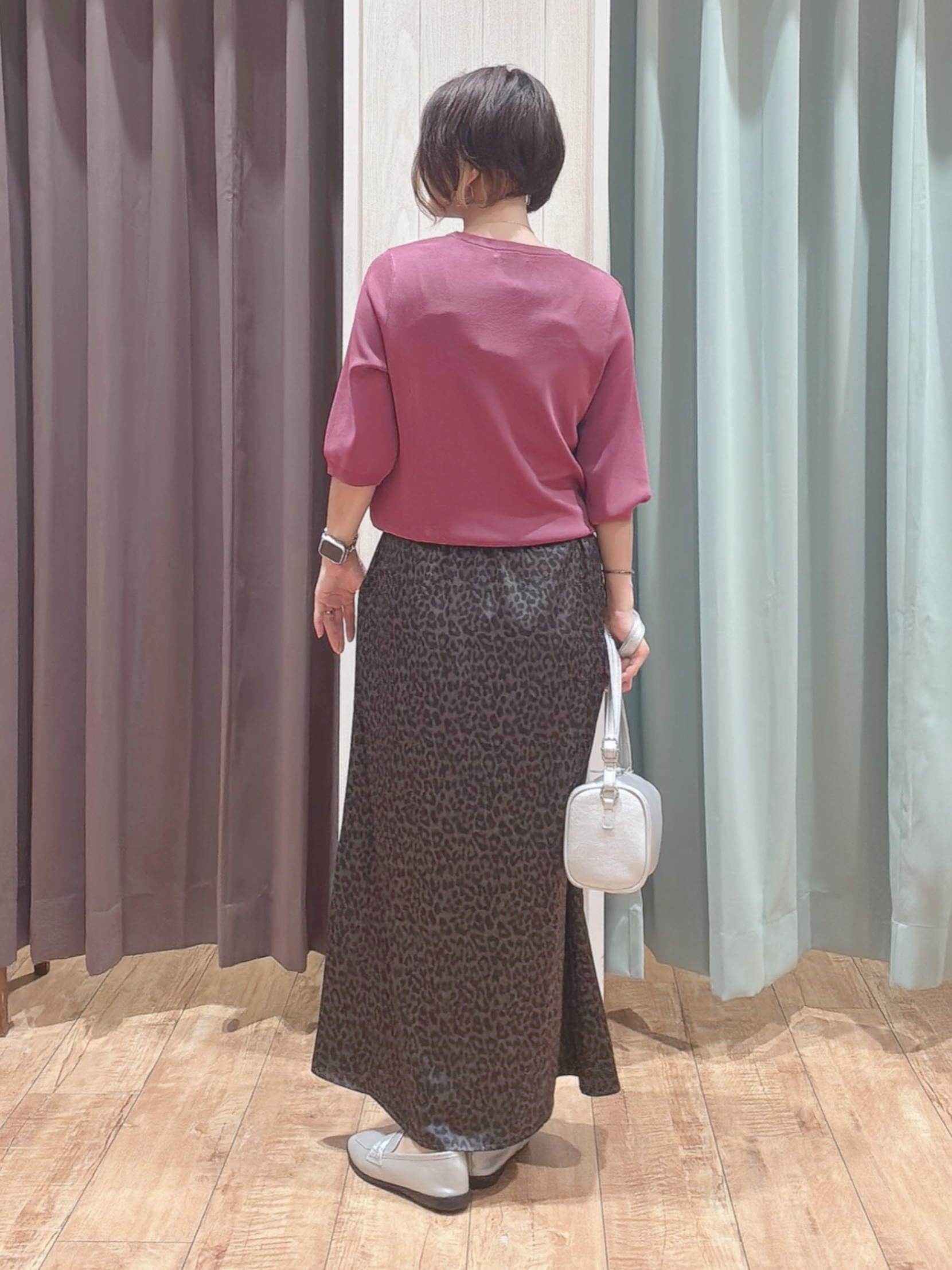 aaamiさんの「SHOO･LA･RUE｜【ガンガン洗える/ひんやり/UV/毛玉になりにくい】二の腕見せない 5分袖ニット」を使ったコーディネート