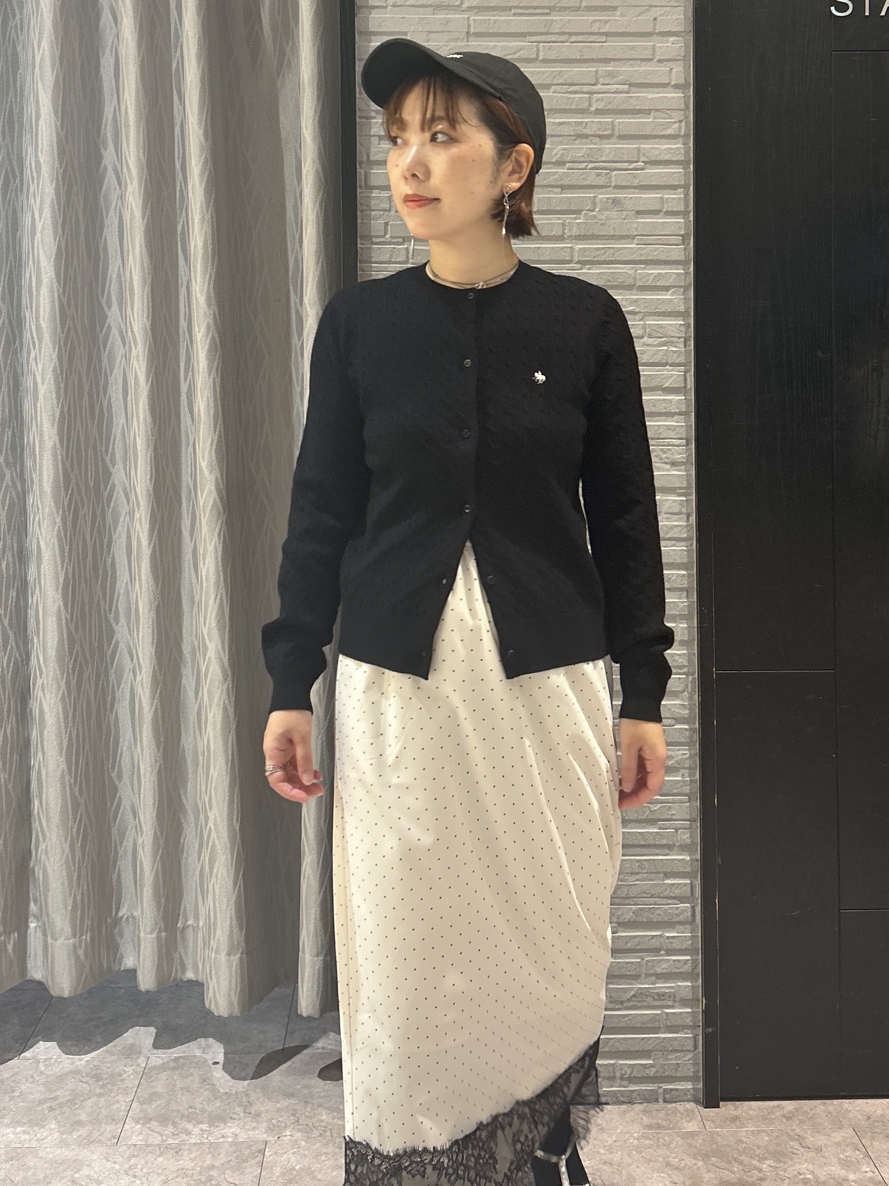 ga_riさんの「THE SHOP TK｜POLO BCS/ケーブルクルーカーディガン」を使ったコーディネート