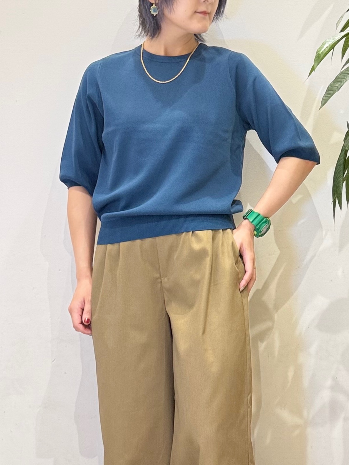 misakiさんの「SHOO･LA･RUE｜【ガンガン洗える/UV/毛玉になりにくい】二の腕見せない 5分袖ニット」を使ったコーディネート