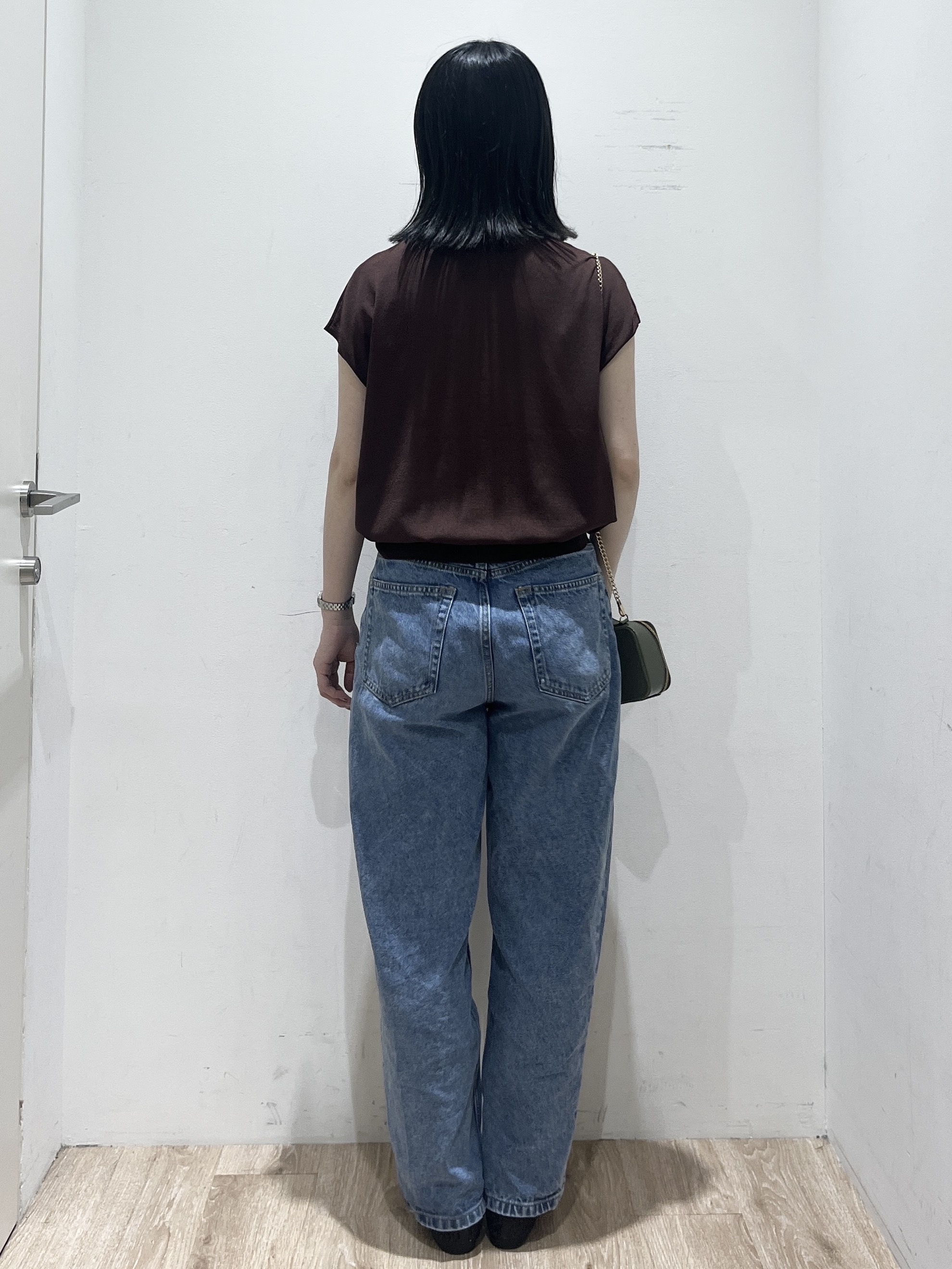 momokoさんの「OPAQUE.CLIP｜【UV】フリルフレンチスリーブニット《接触冷感／洗濯機OK》」を使ったコーディネート