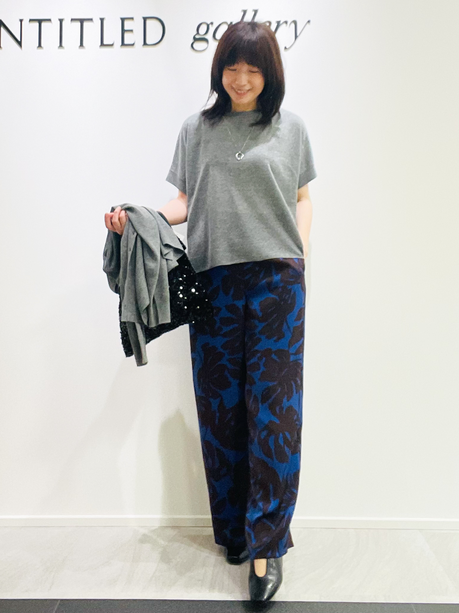 めいさんの「UNTITLED｜【アンサンブル可/秋羽織り/シアー】前後2WAYカーディガン」を使ったコーディネート
