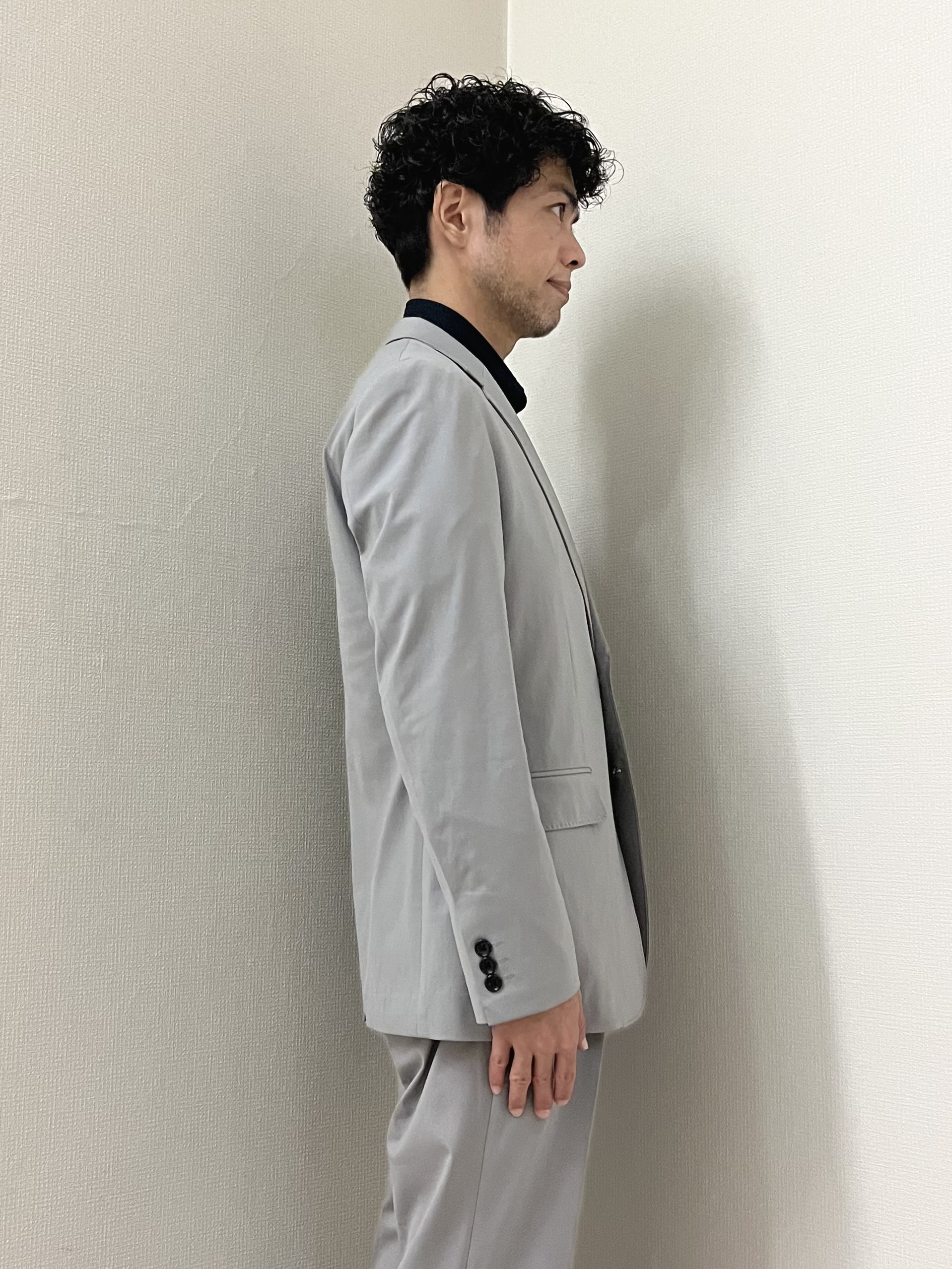 URAさんの「TAKEO KIKUCHI｜【360&deg;ストレッチ／軽量】None Of Stress ライト ジャケット（セットアップ対応）」を使ったコーディネート
