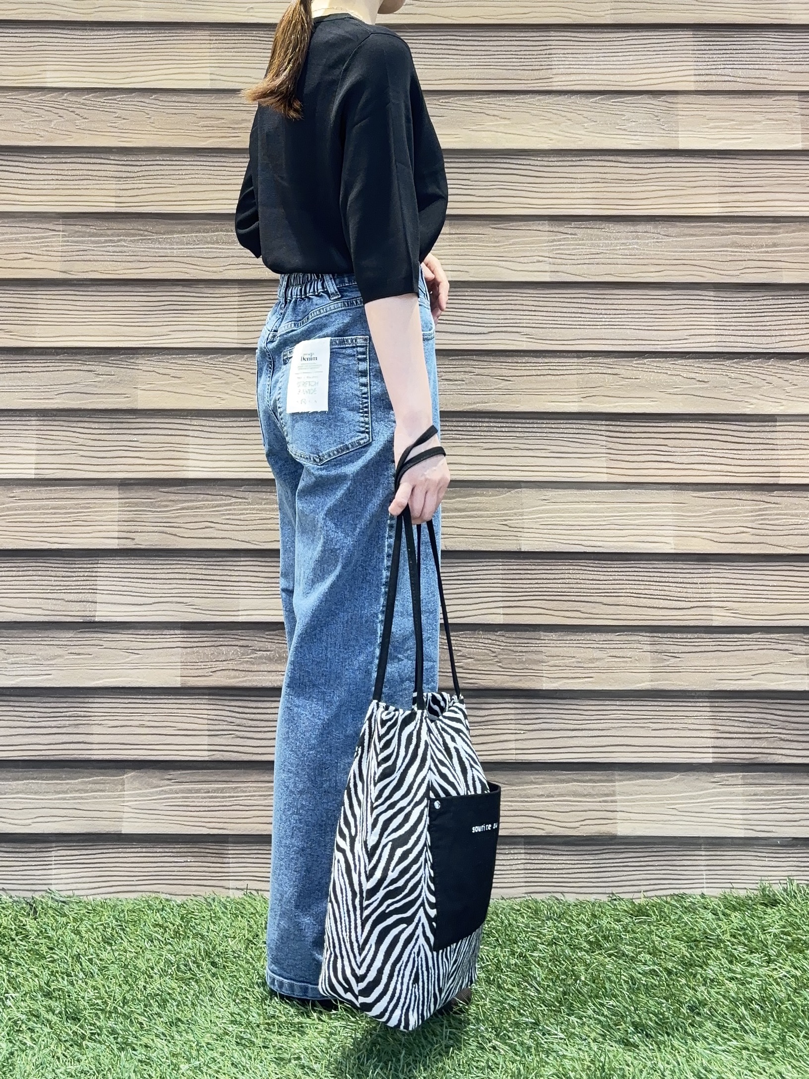 himiさんの「SHOO･LA･RUE｜【ガンガン洗える/UV/毛玉になりにくい】二の腕見せない 5分袖ニット」を使ったコーディネート